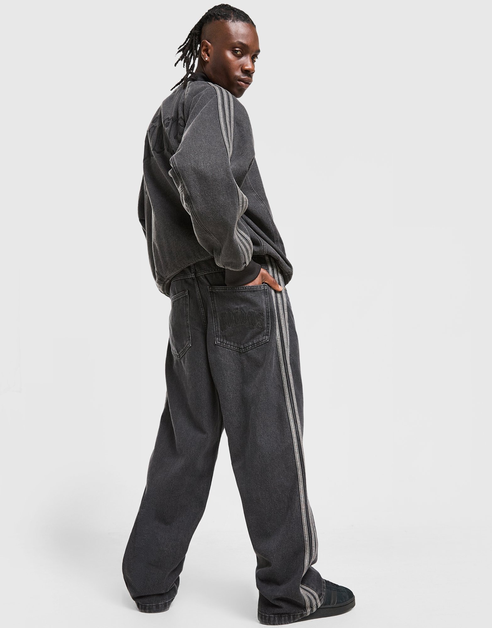 00sOLD モノトーン プラシェード ペンダントランプ ポストモダン ポップ Black adidas Originals SST Gothic Denim Jeans - JD Sports Global