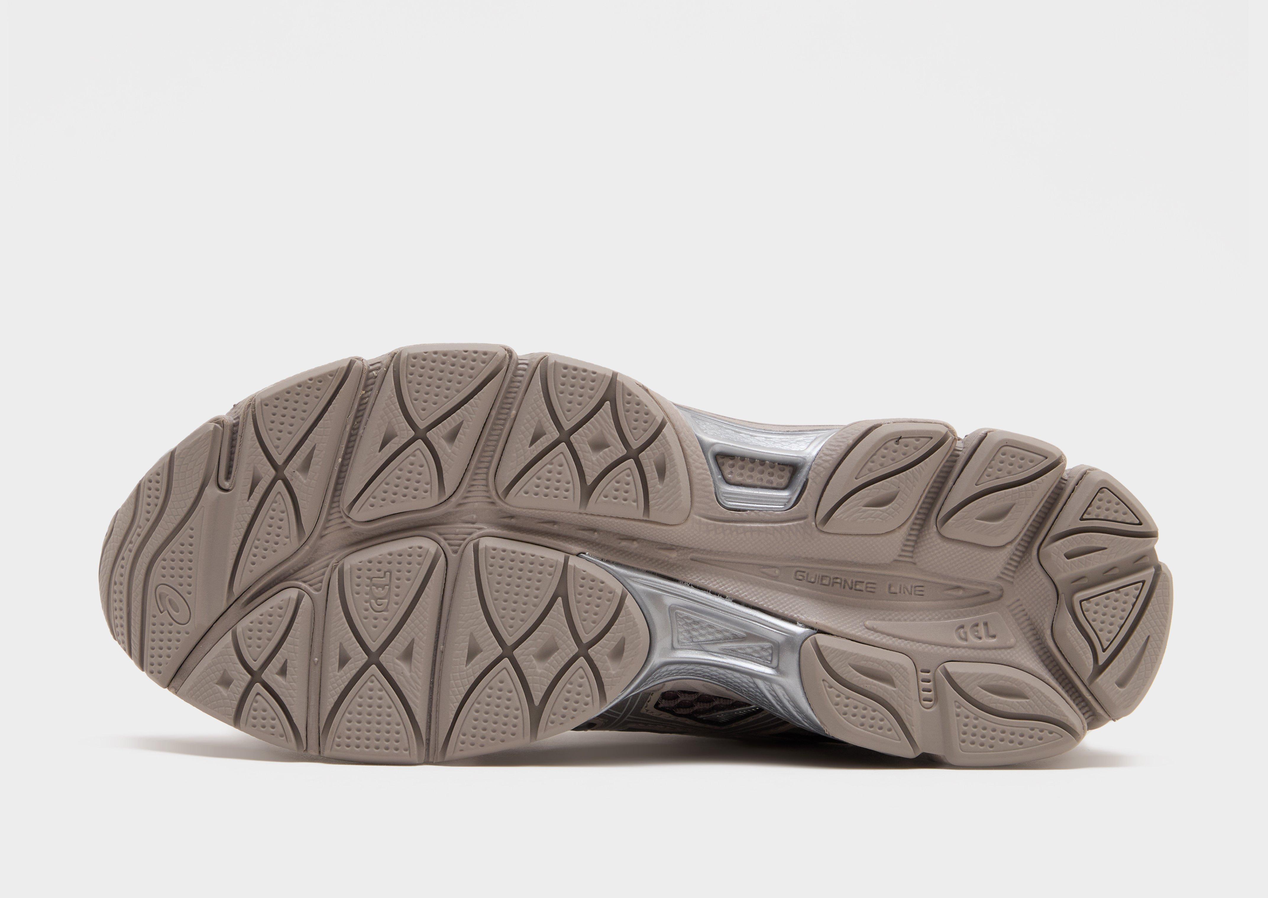 ASICS GEL-CUMULUS 16 Women's