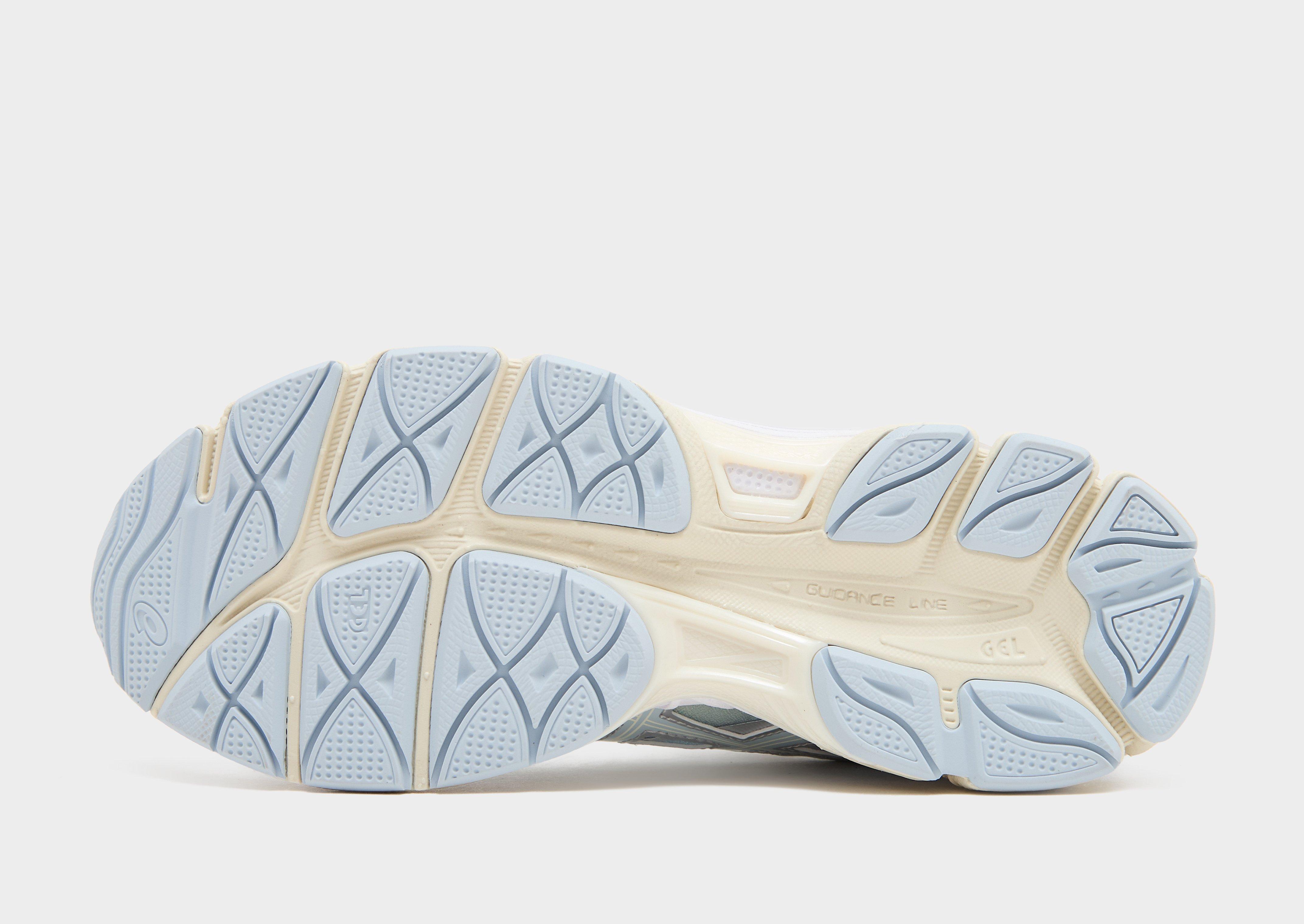 ASICS GEL-CUMULUS 16 Women's