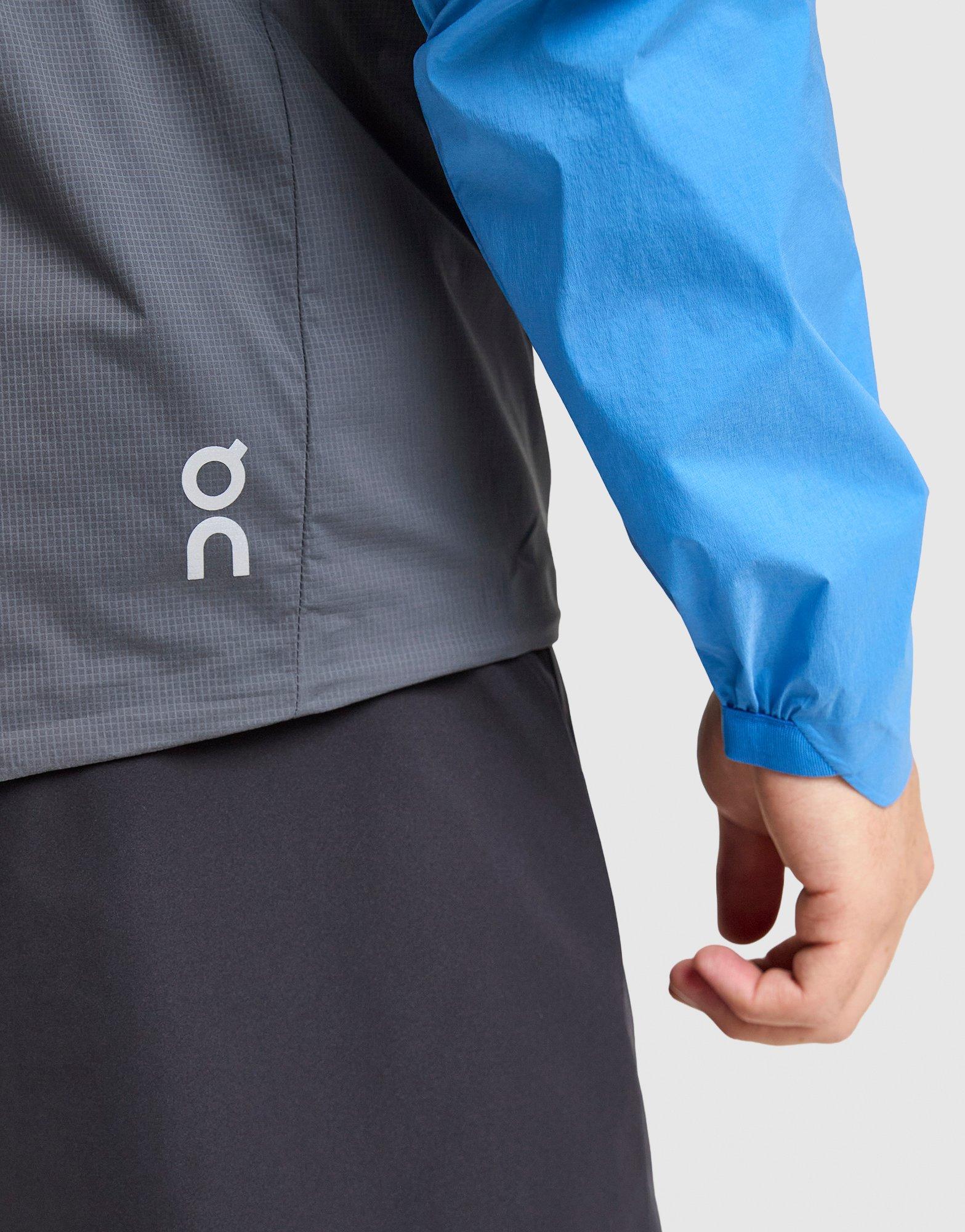 On Running Core Hooded Jacket