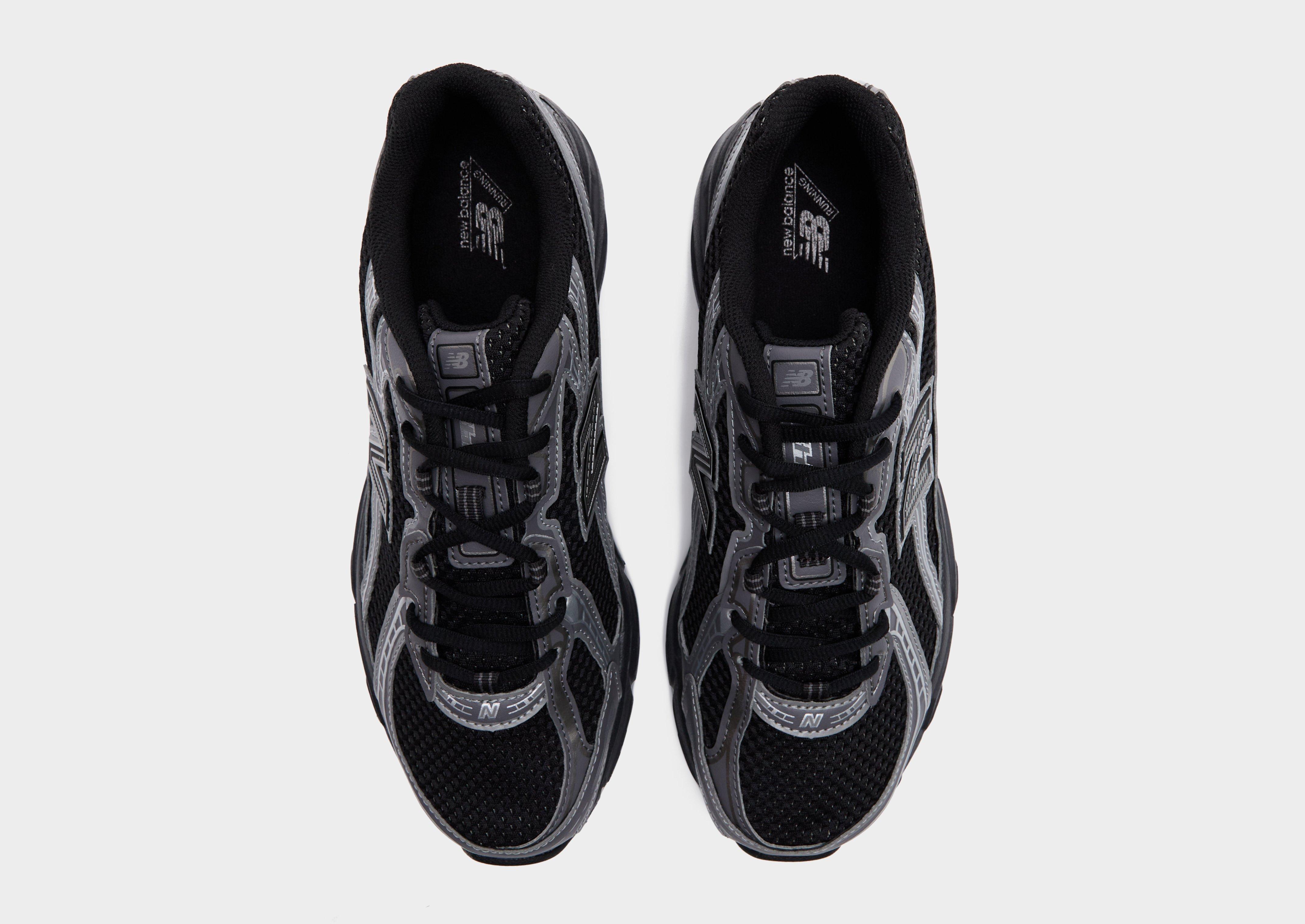New Balance 740