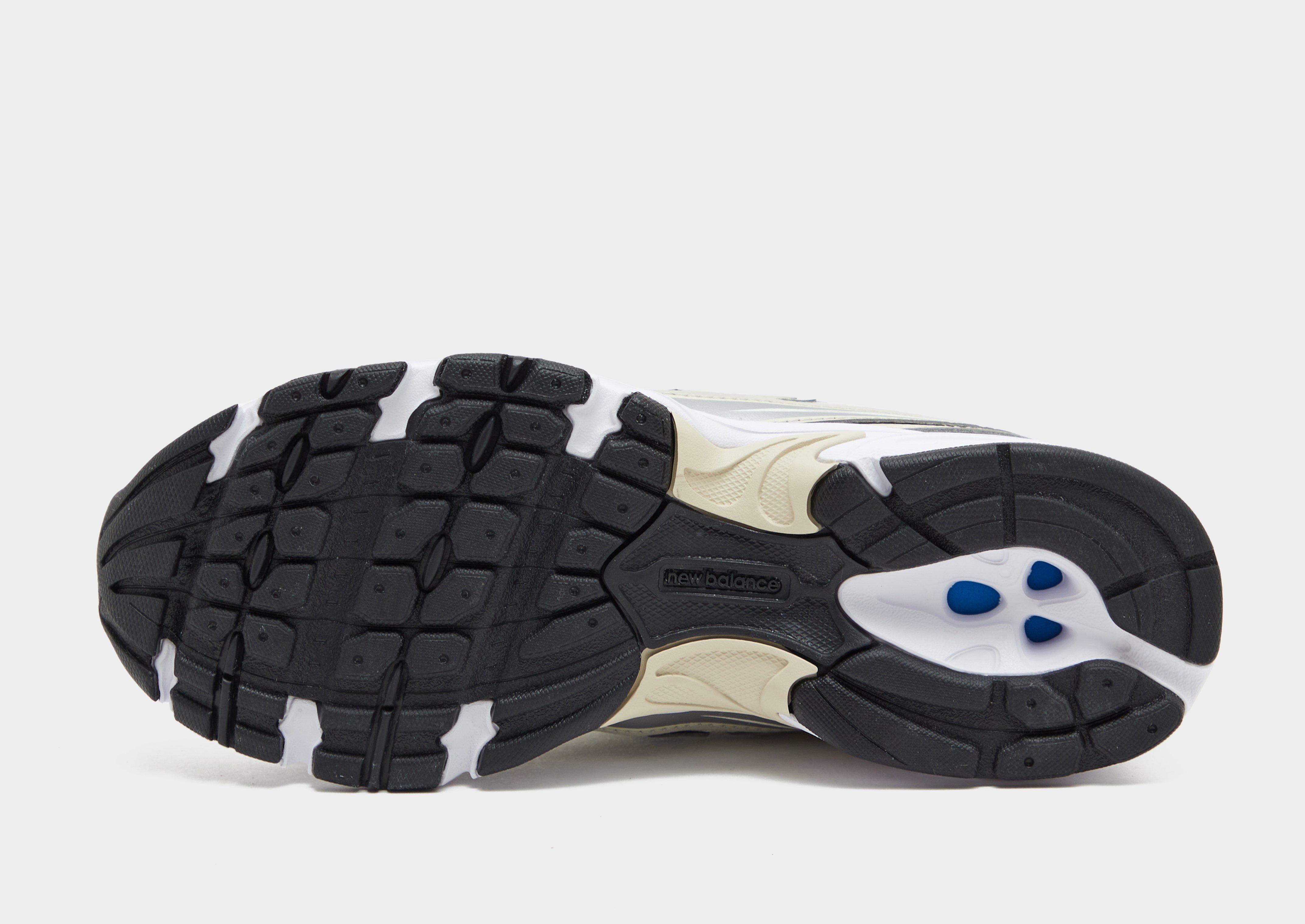 New Balance 740 Women's