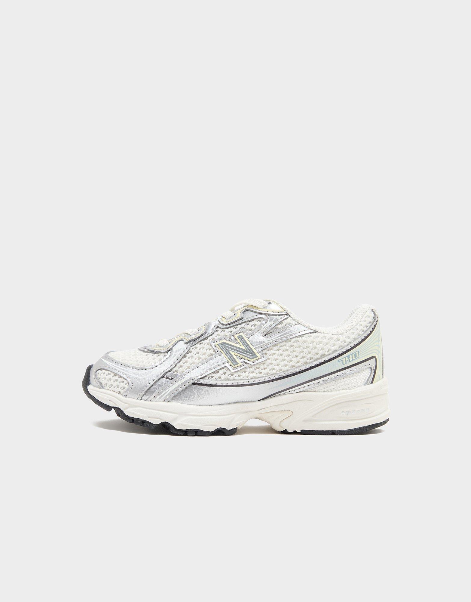New Balance 740 para bebé