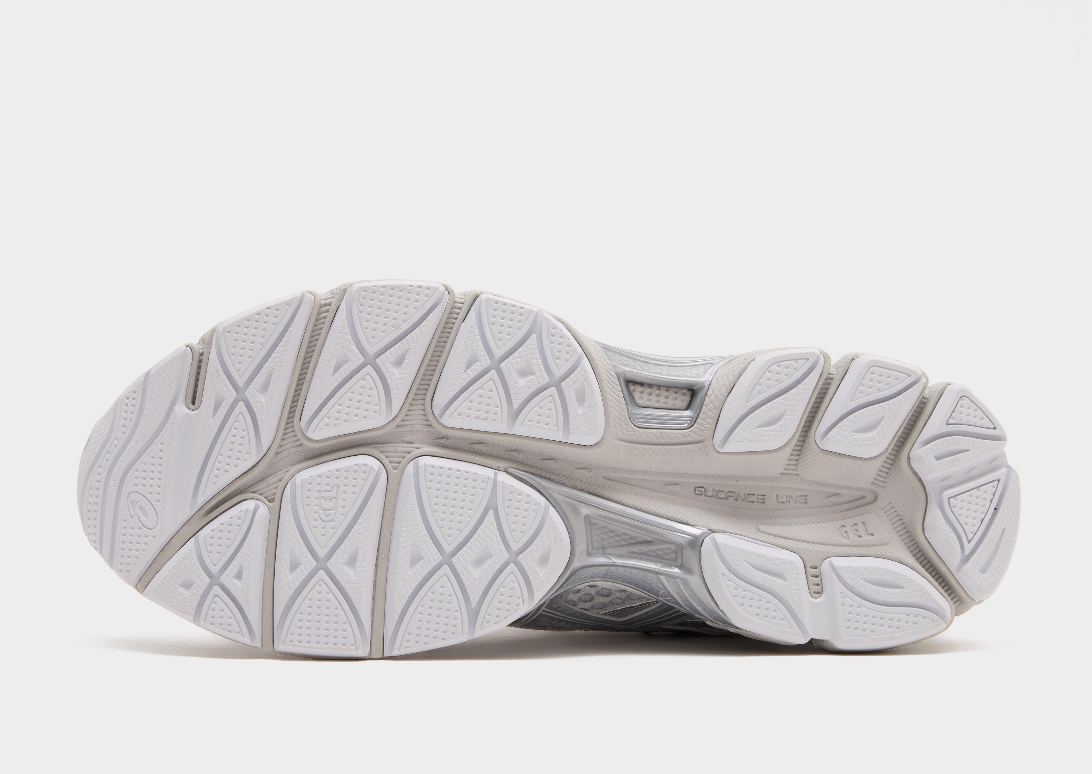 ASICS GEL-CUMULUS 16 Women's