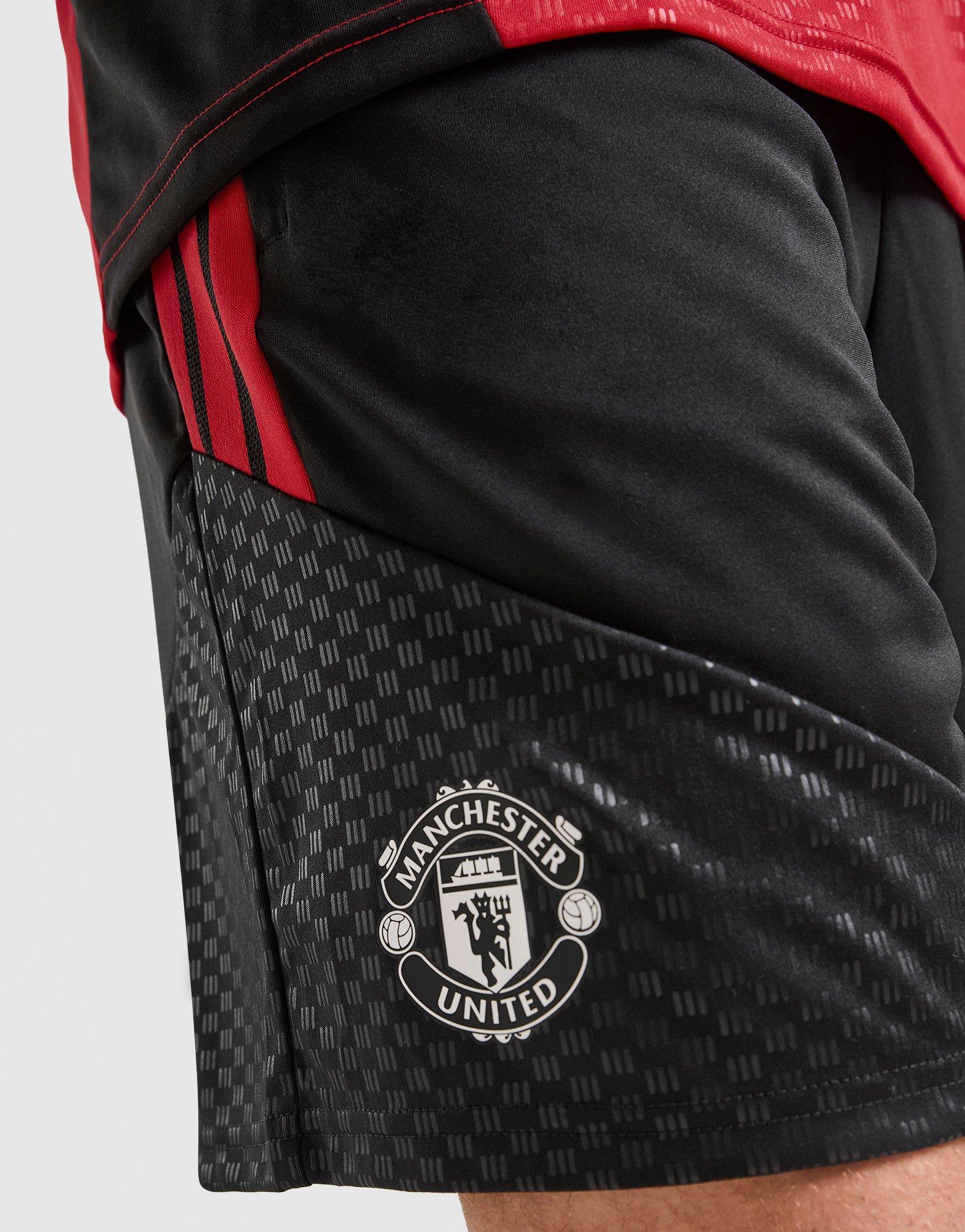 adidas Manchester United FC Tiro 26 Training Shorts