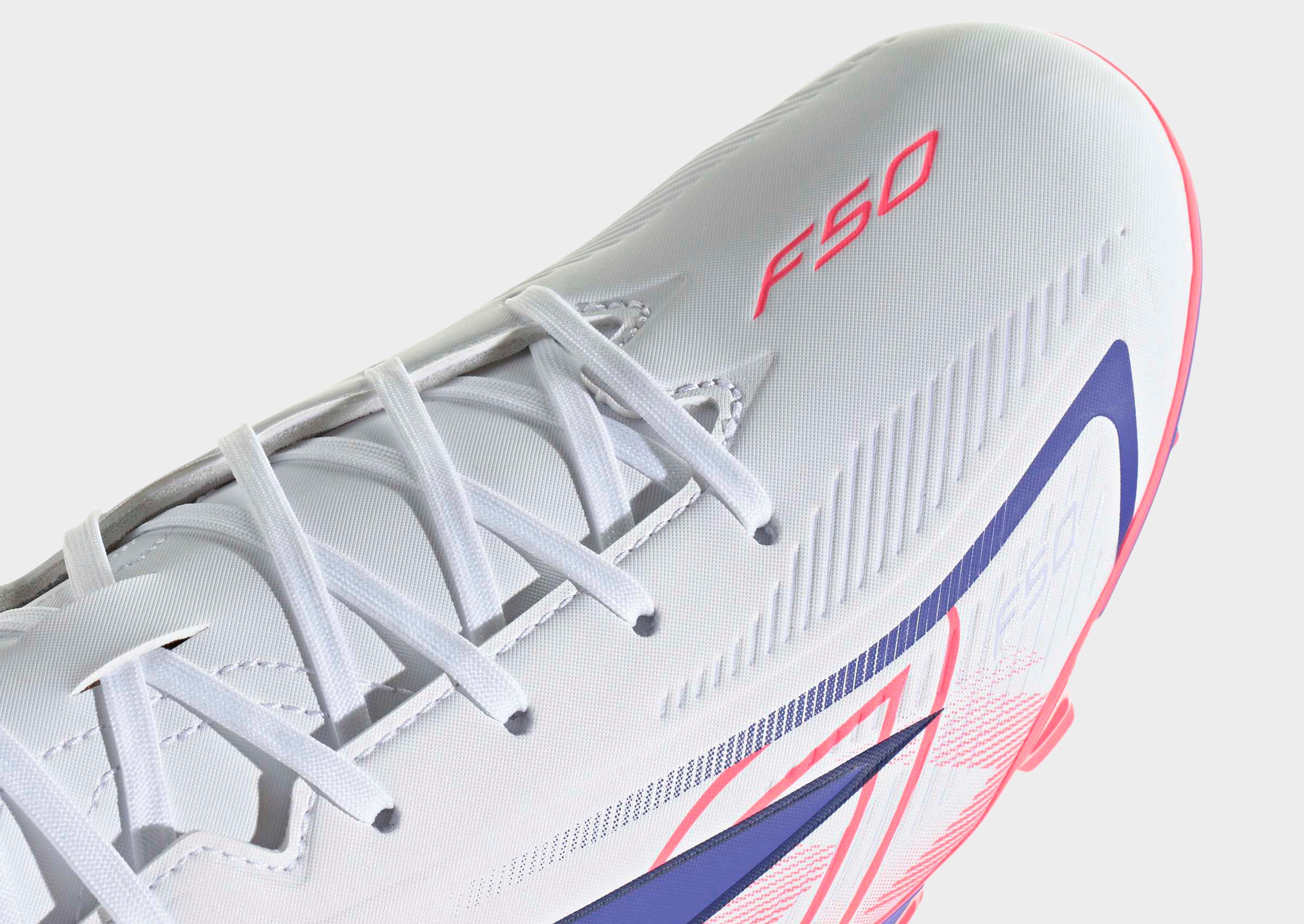 adidas Chaussure De Football F50 Hyperfast Club Terrain Souple / Multi-surfaces