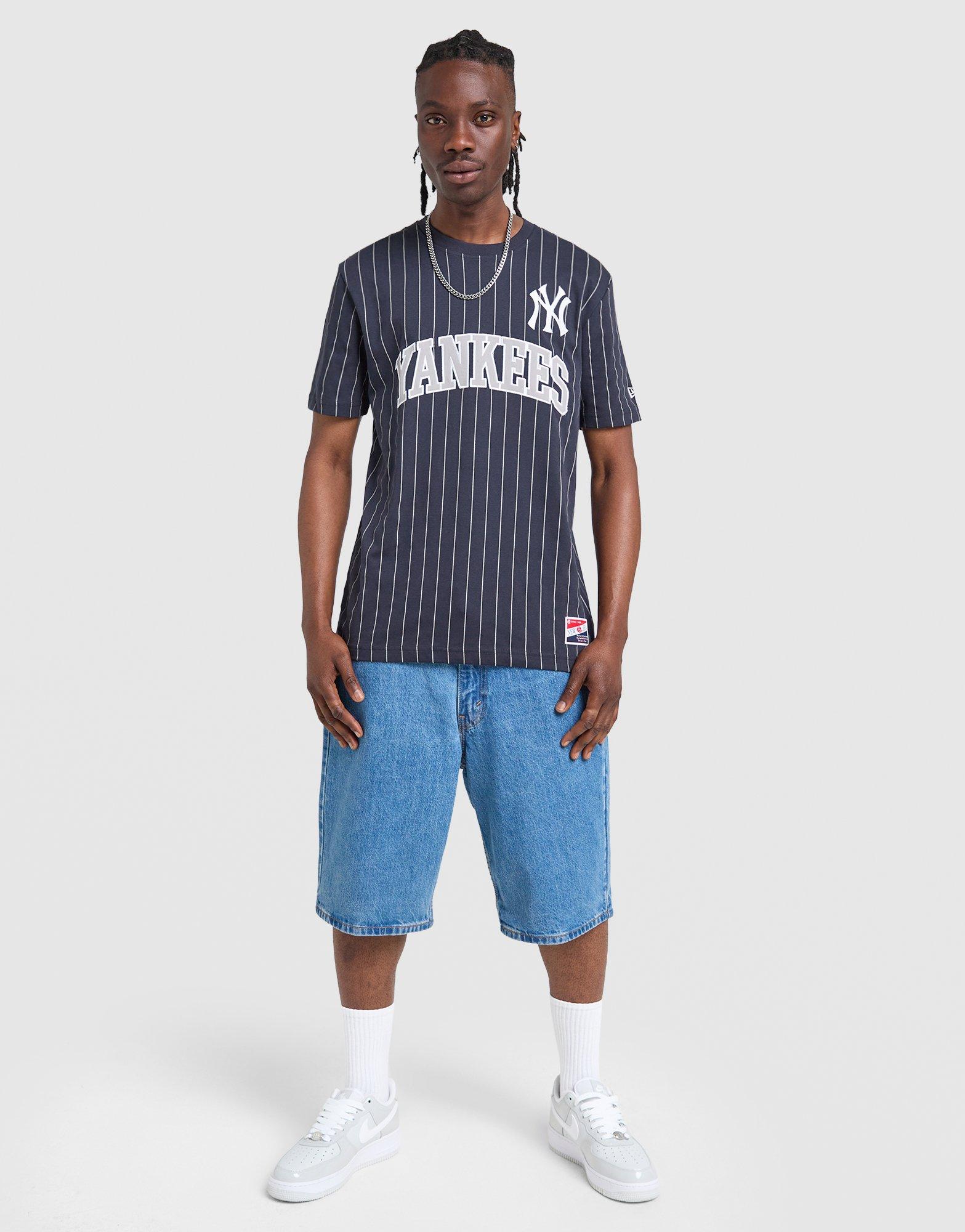 New Era MLB New York Yankees Pinstripe T-Shirt