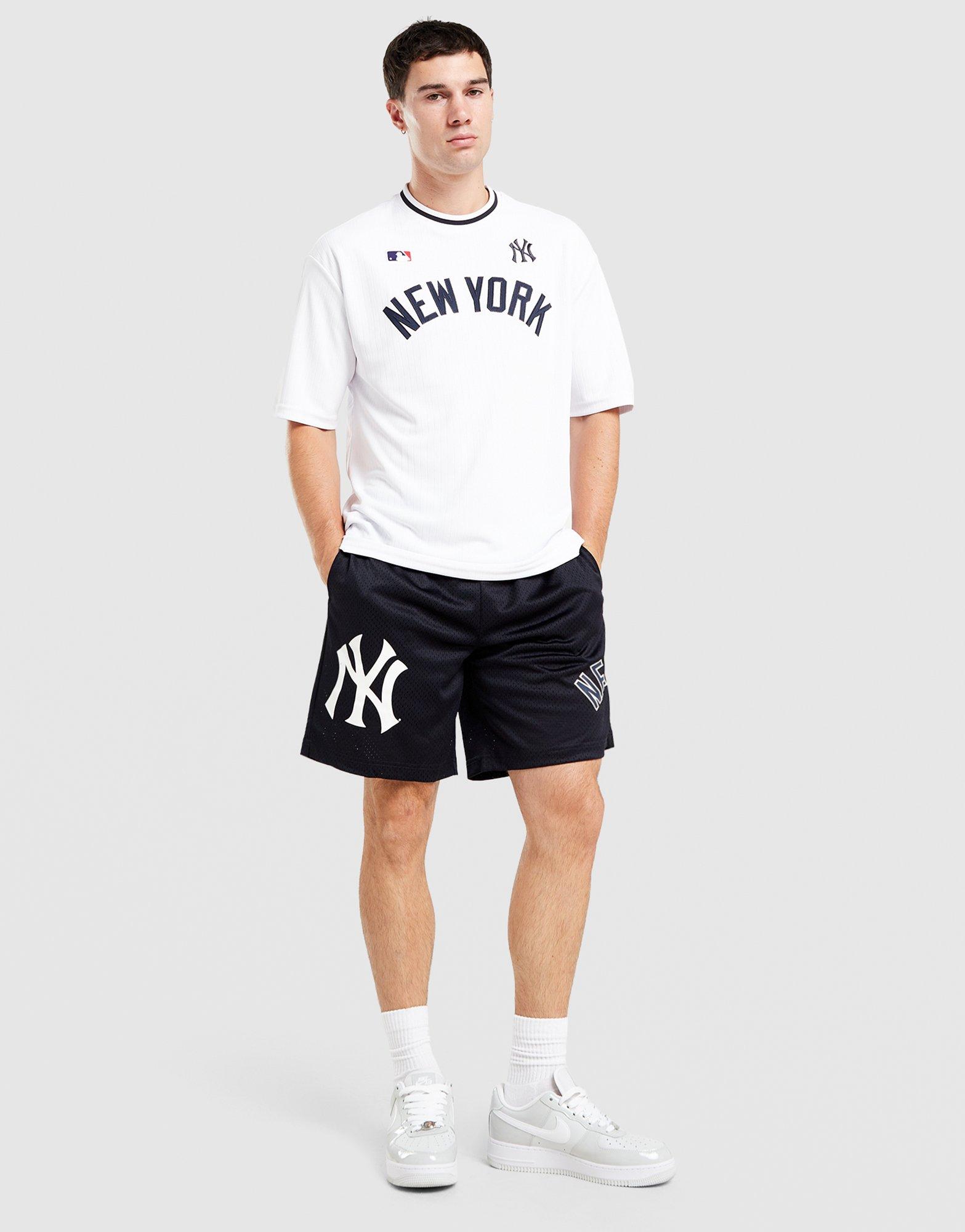 New Era MLB New York Yankees Mesh Shorts