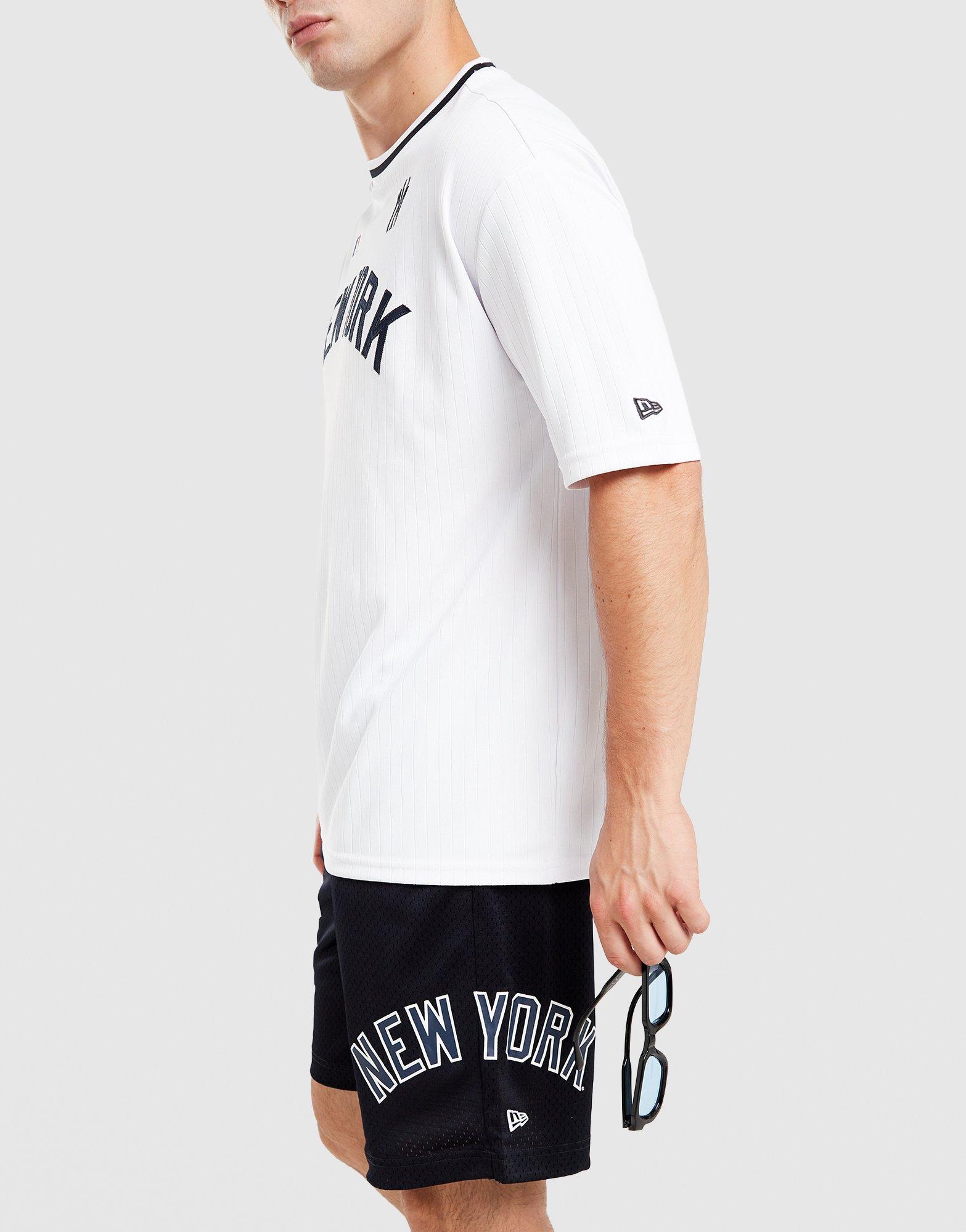 New Era MLB New York Yankees Mesh Shorts