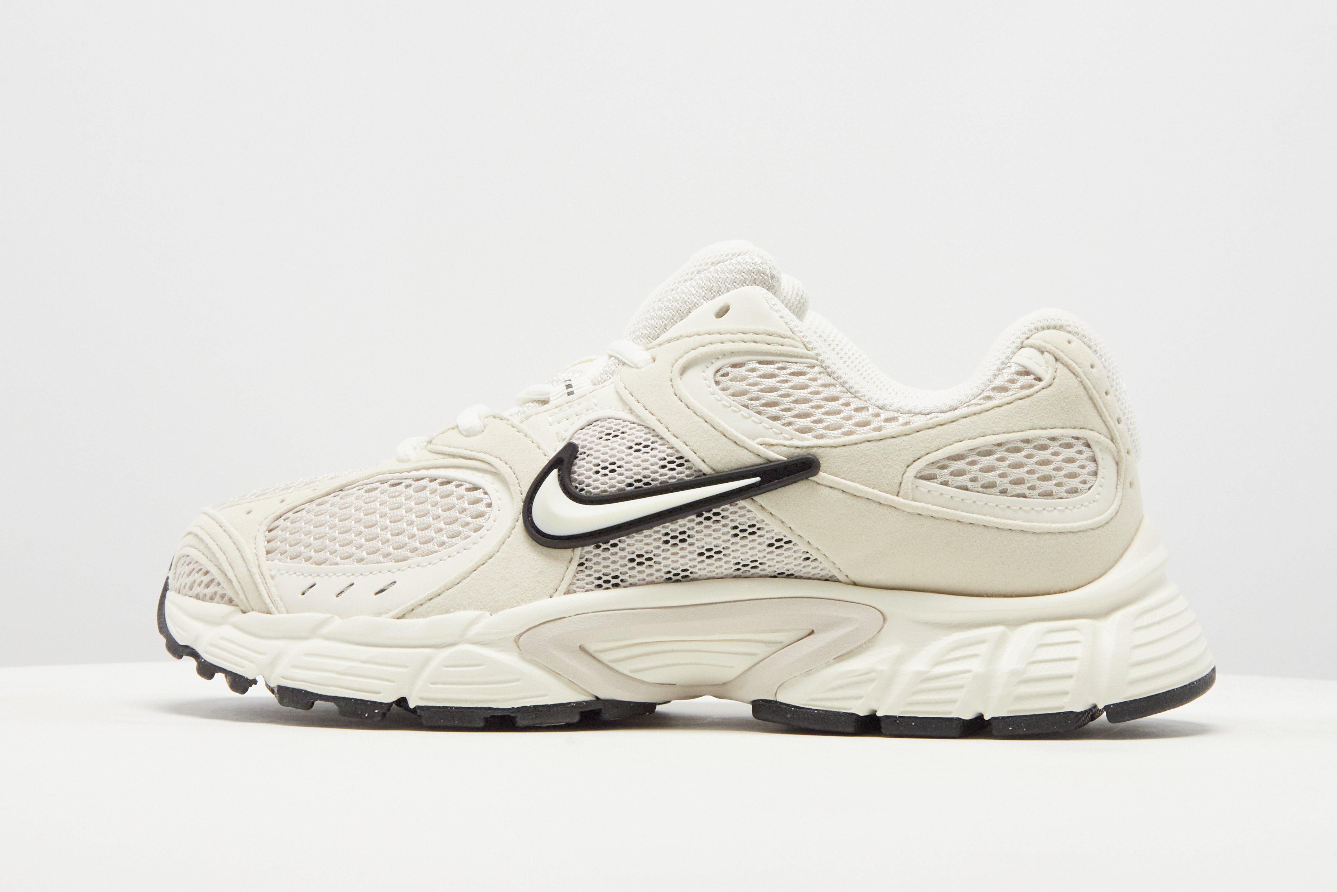 Nike V5 RNR Naiset