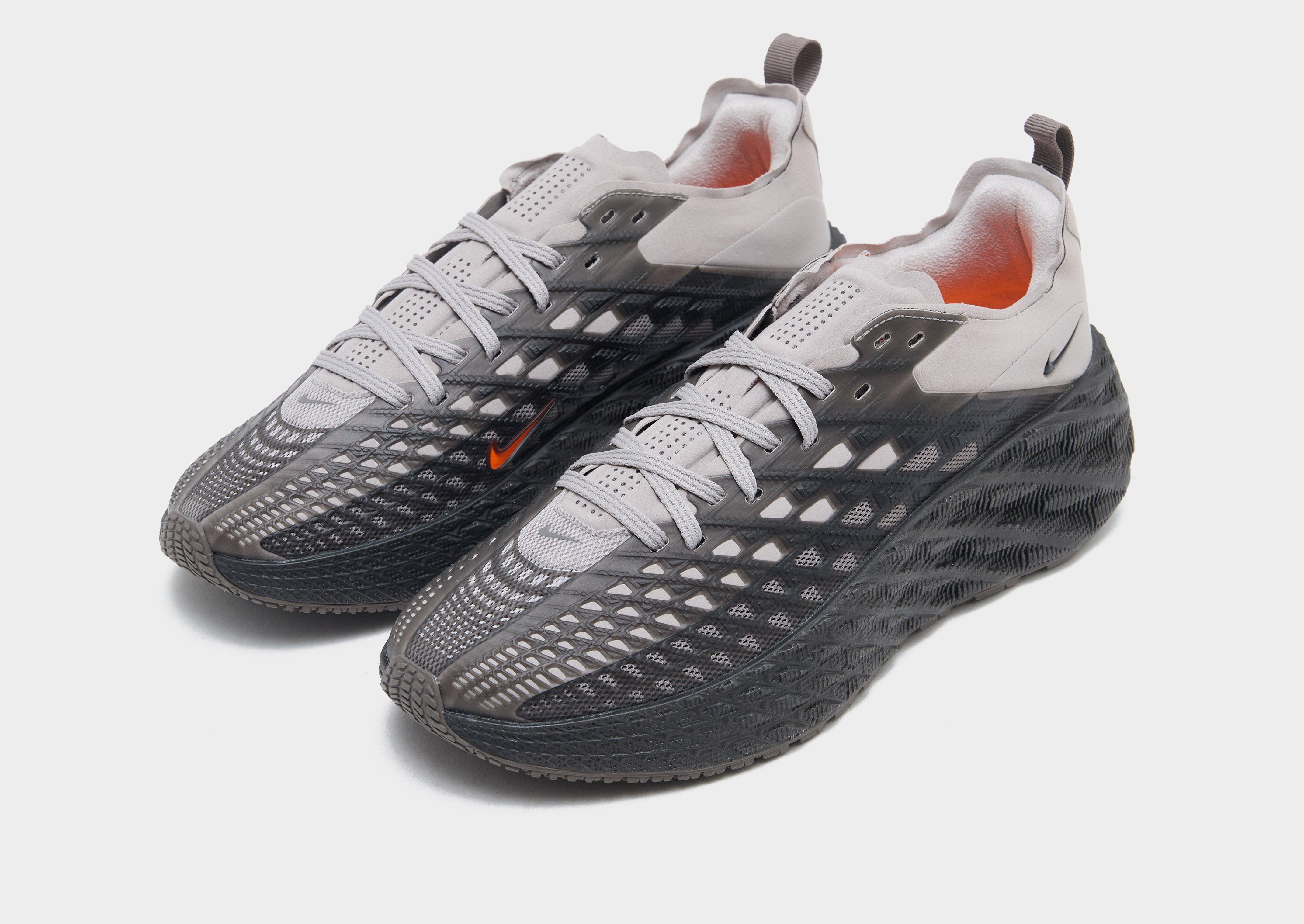 Nike Ava Edge