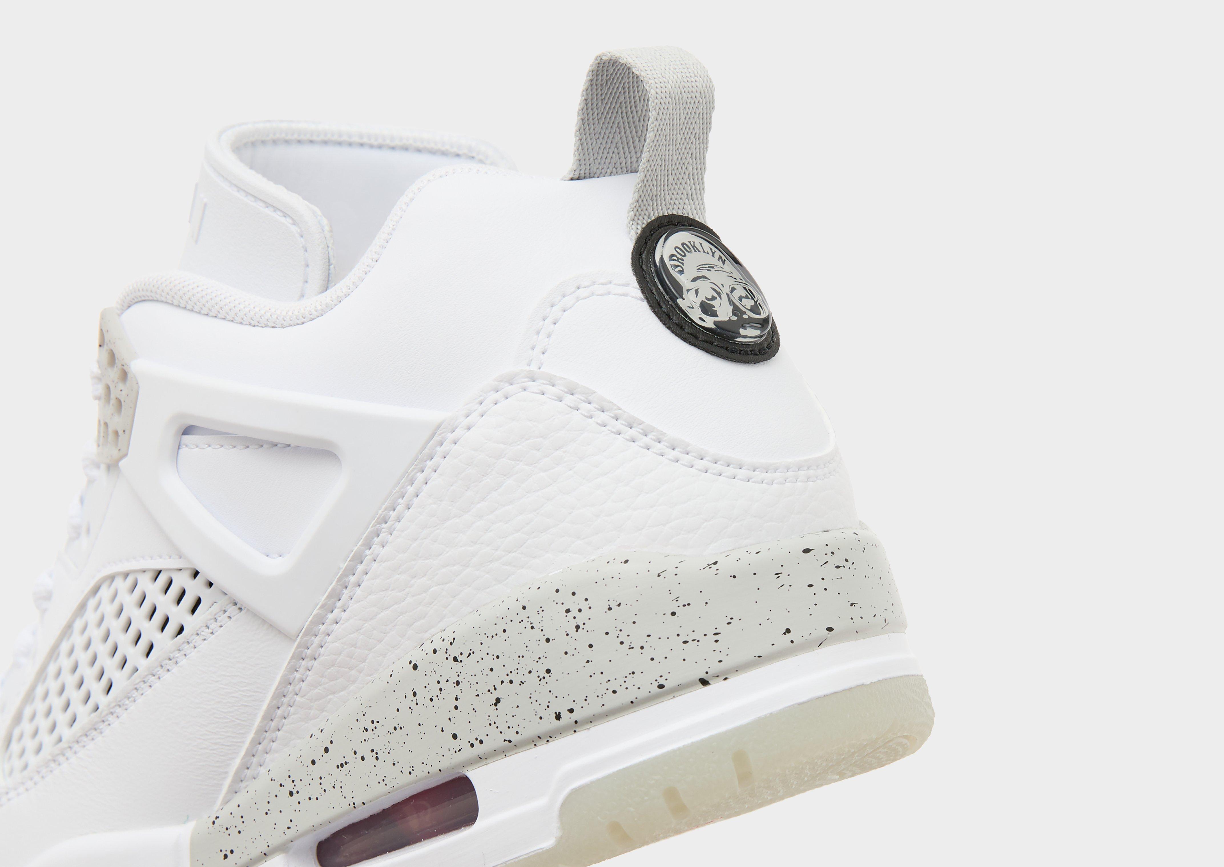 Jordan Spizike Low