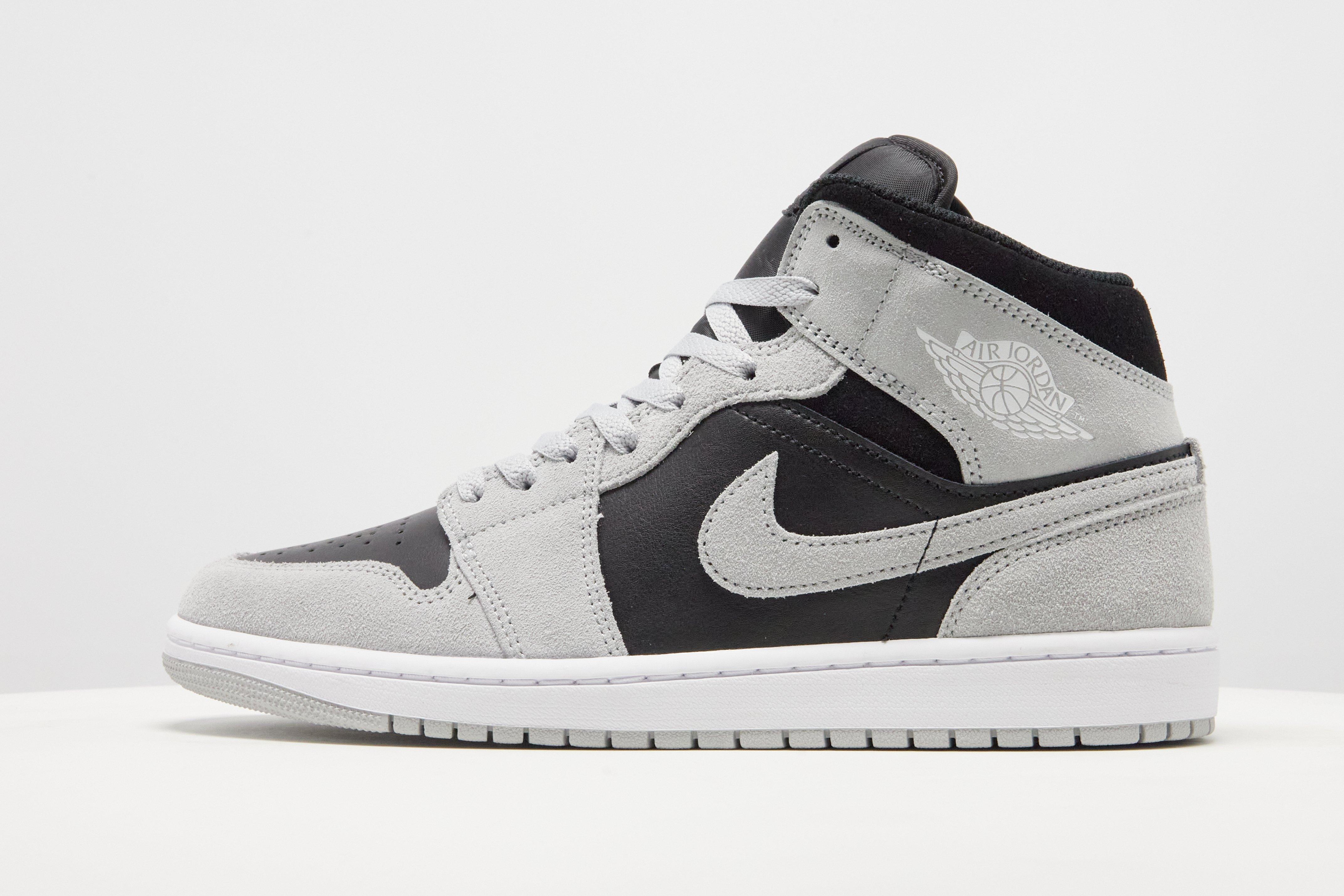 Jordan Air 1 Mid