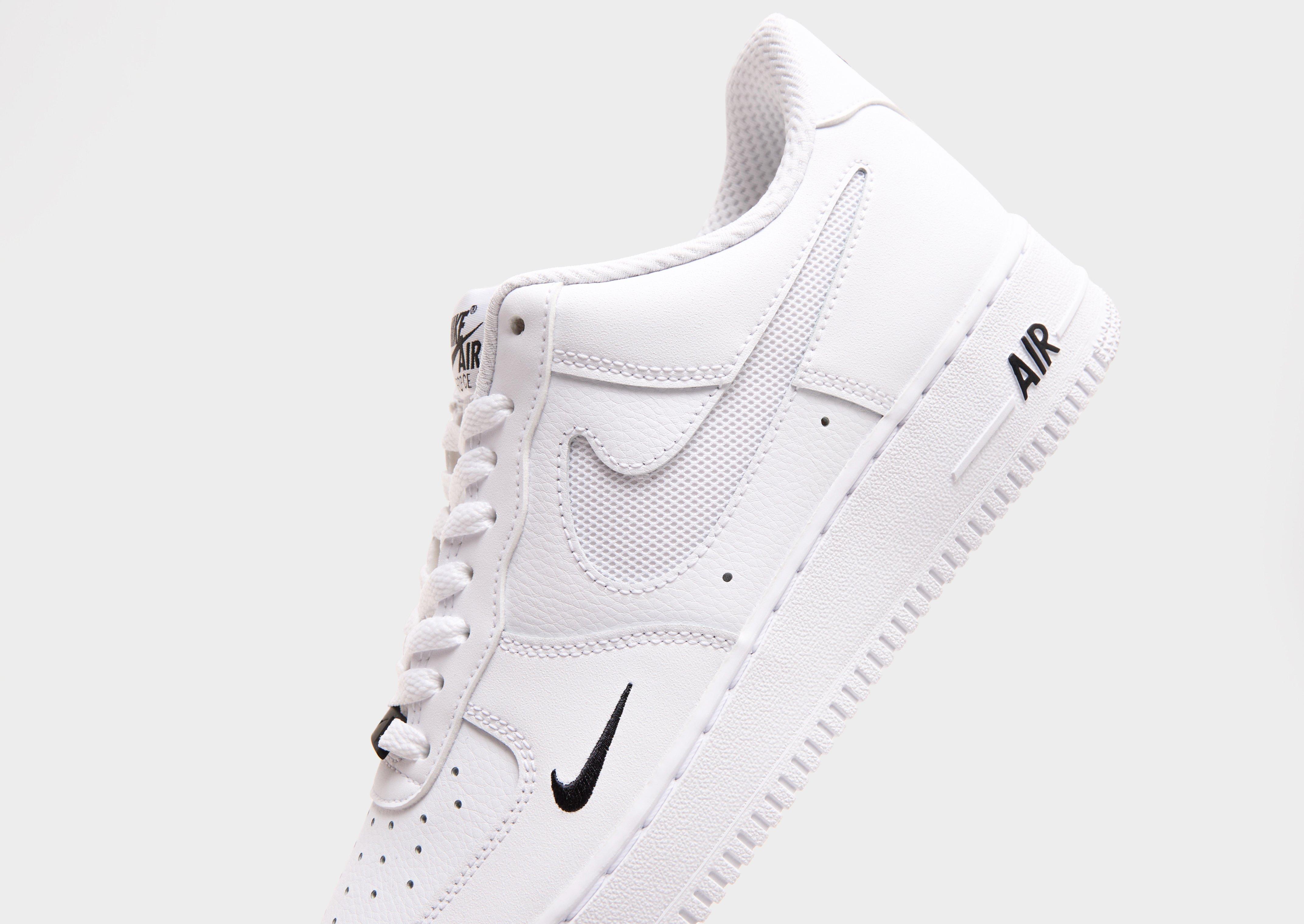 Nike Air Force 1 '07 LV8