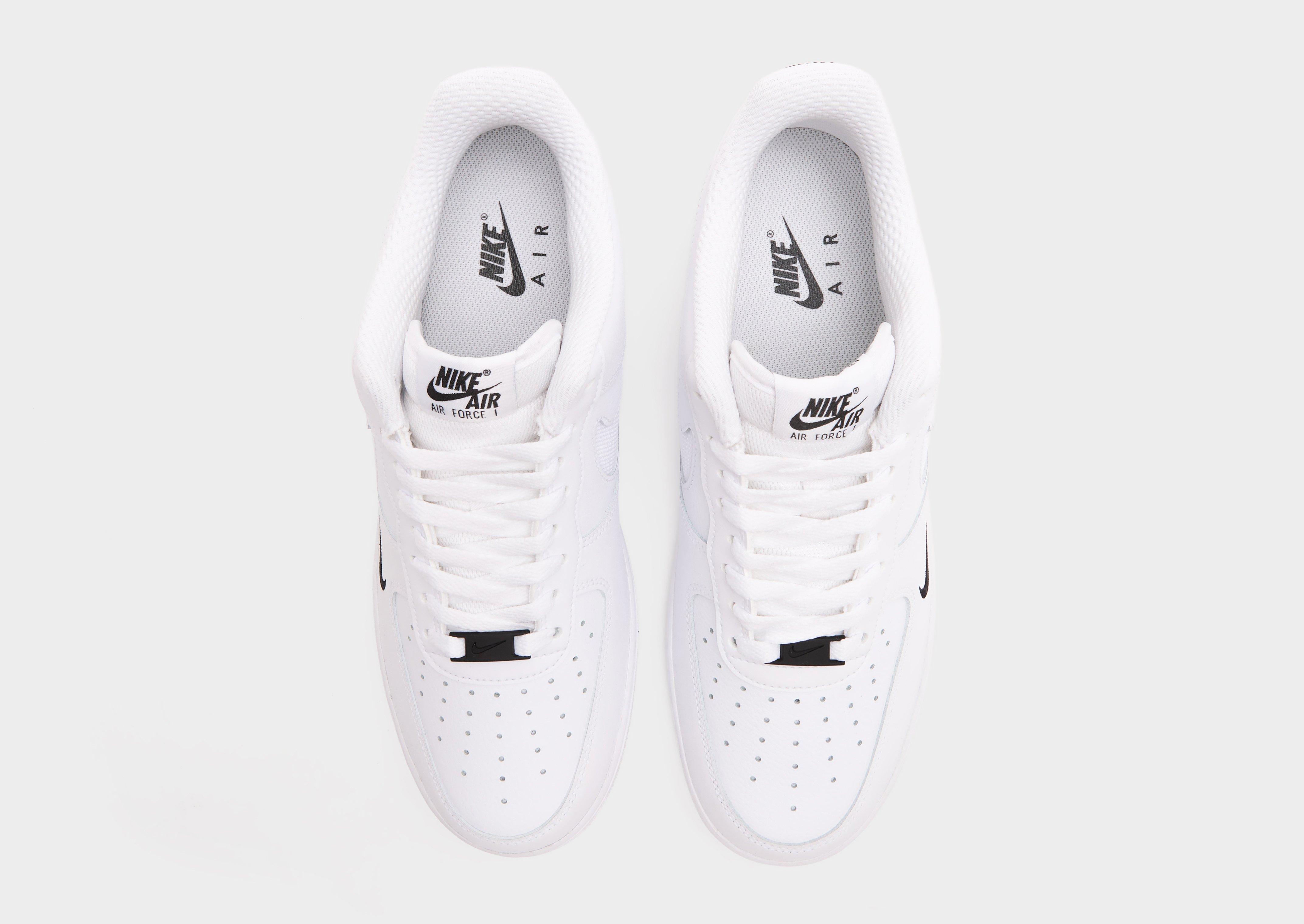 Nike Air Force 1 '07 LV8