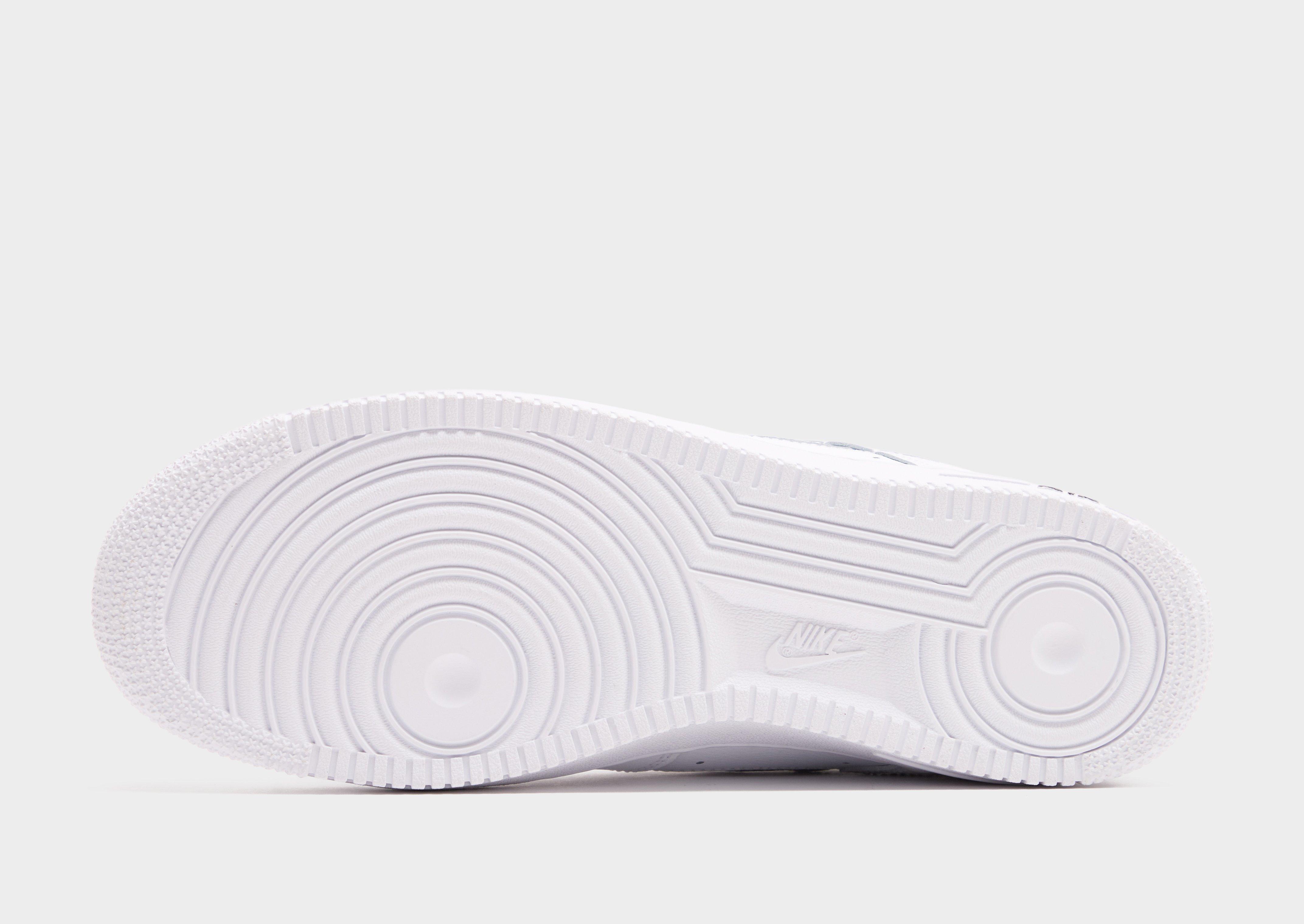 Nike Air Force 1 '07 LV8