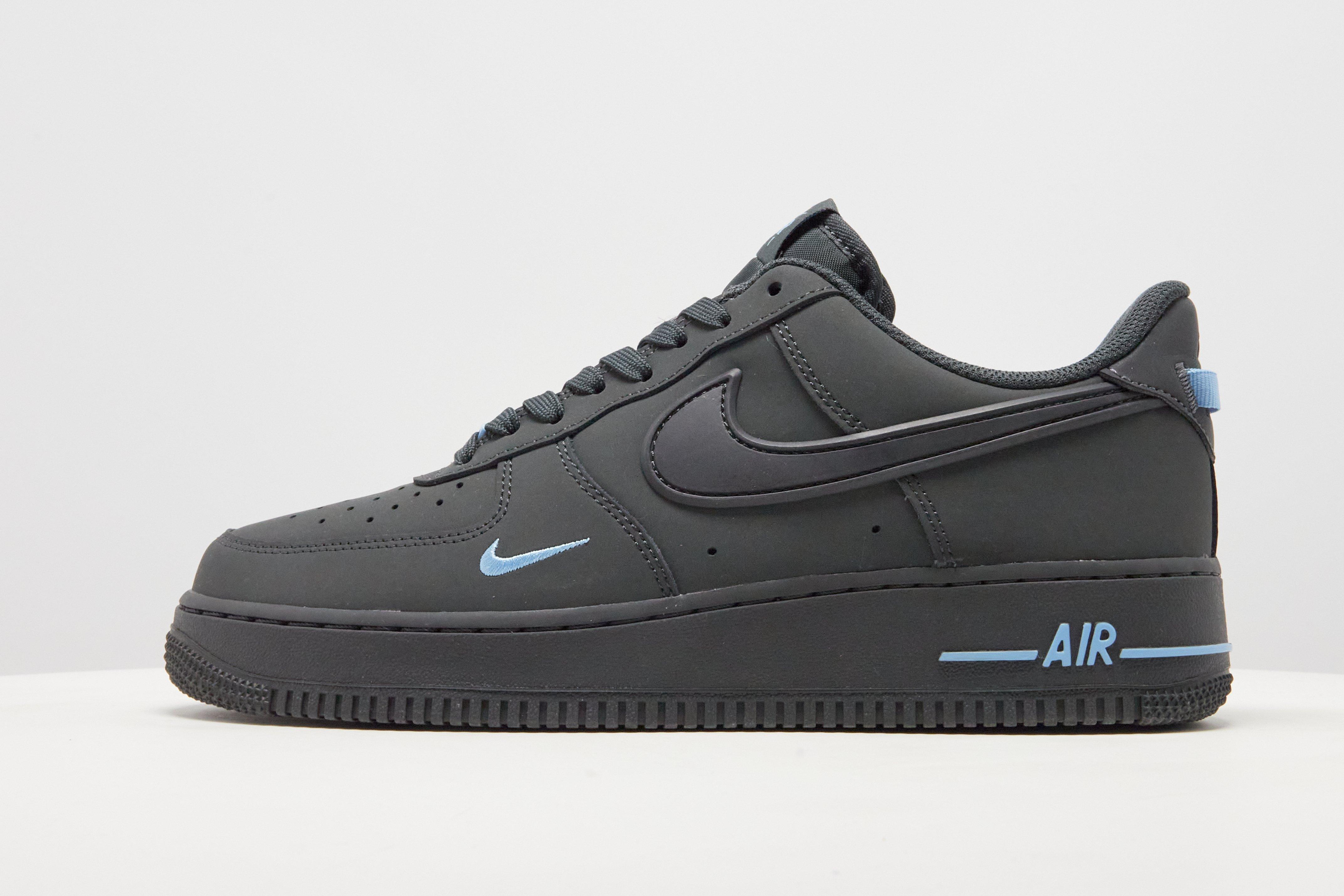 Nike Air Force 1 Low