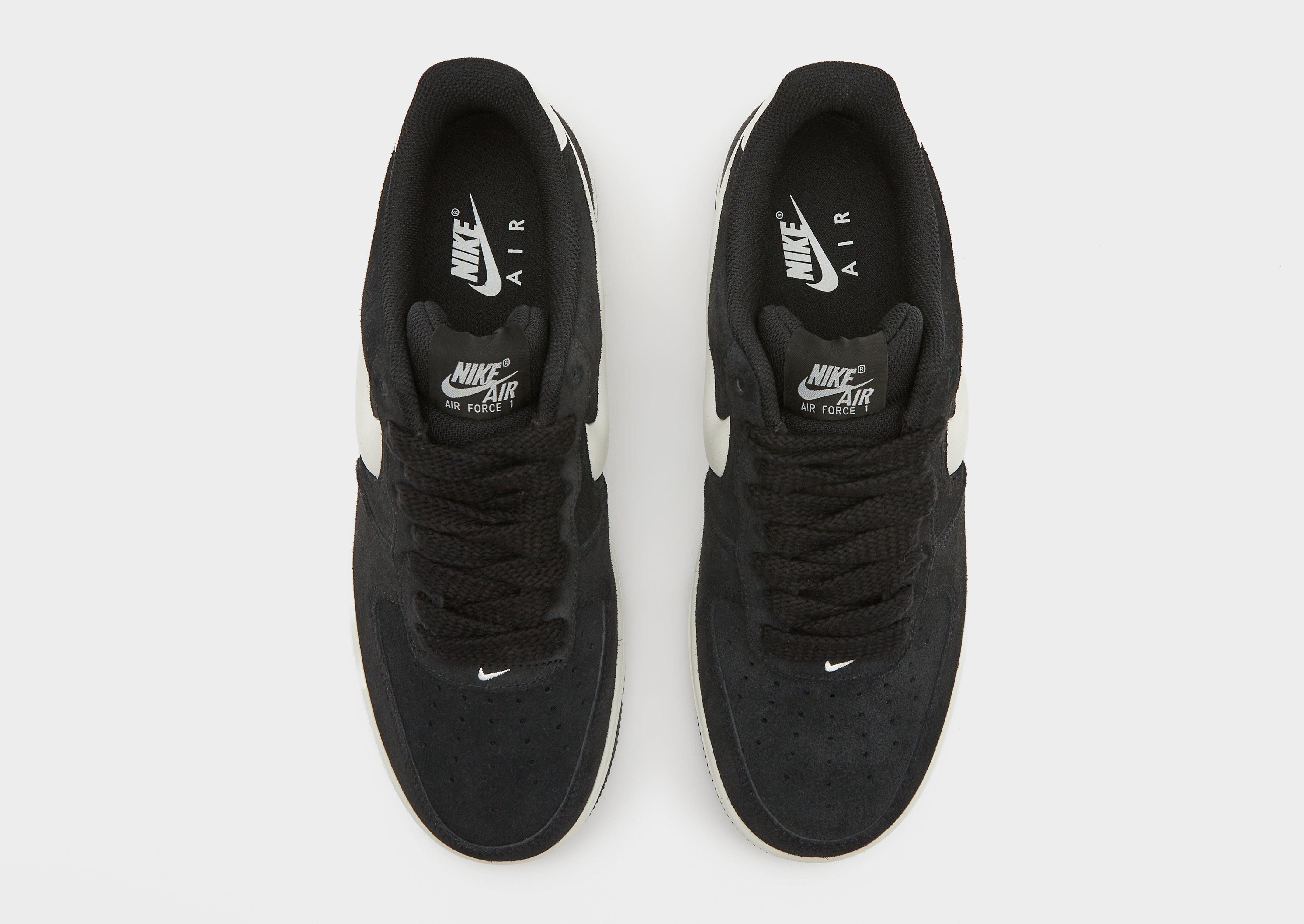 Nike Air Force 1 '07 LV8