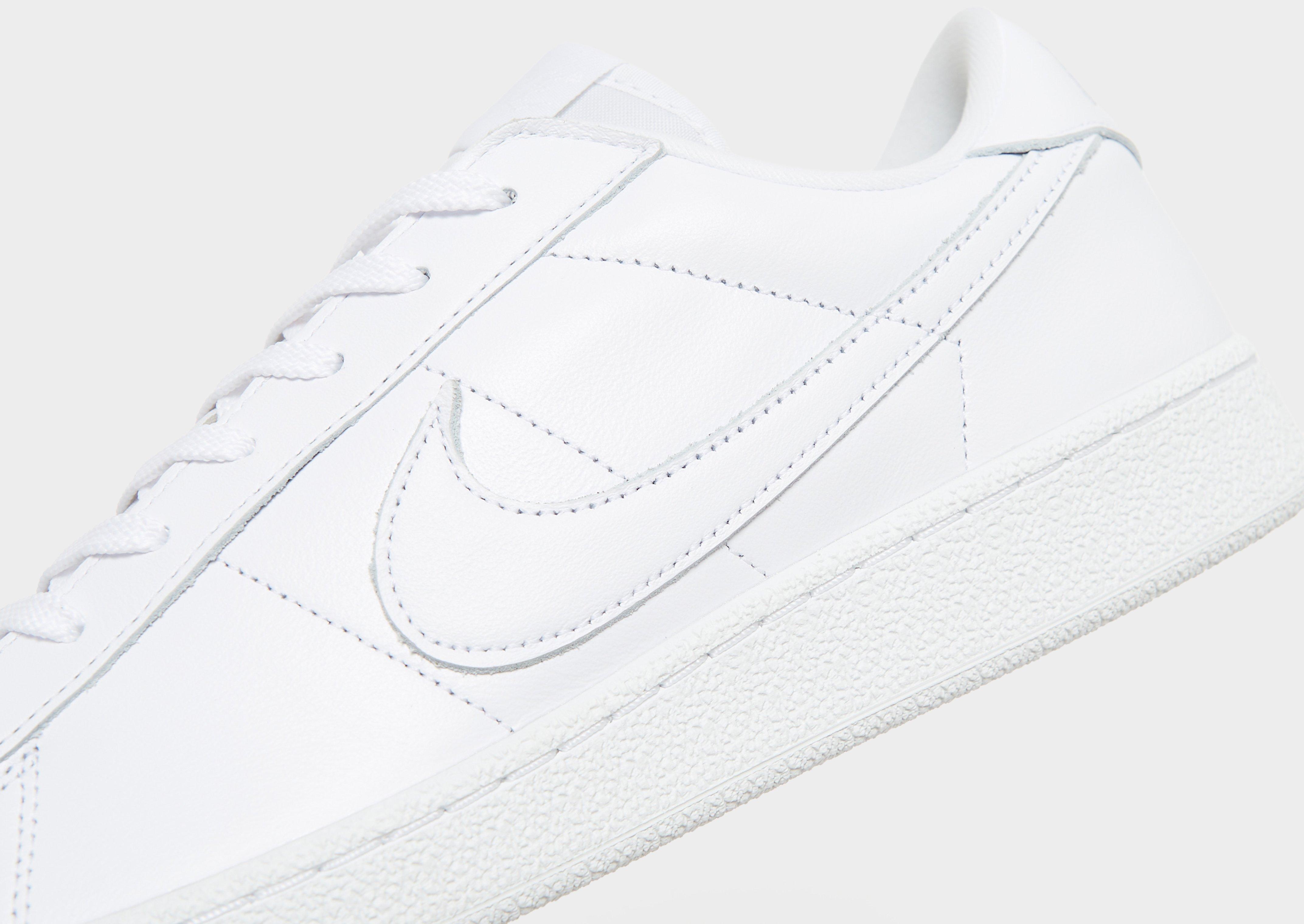 Nike Tennis Classic