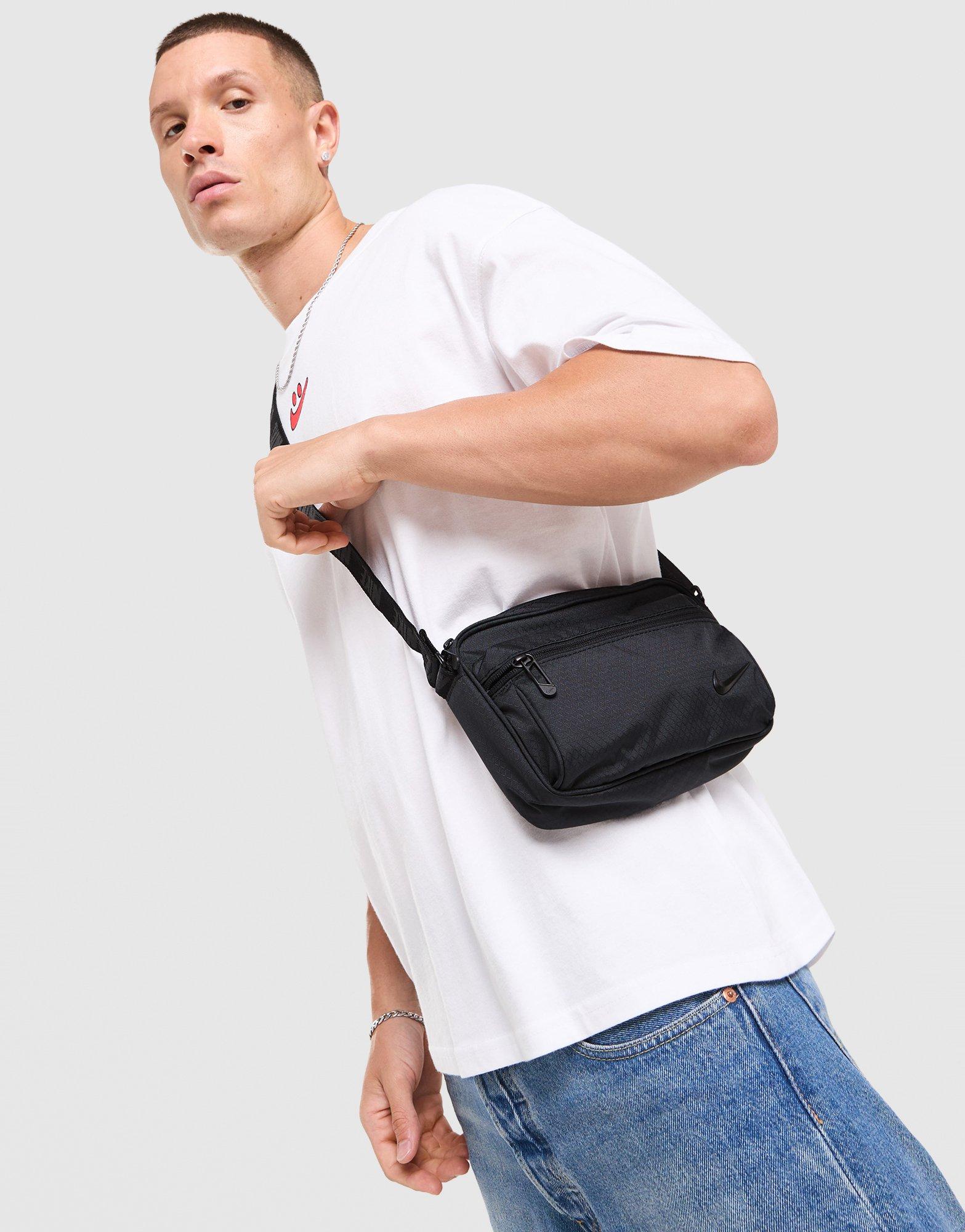 Nike Tracolla Swoosh Tech Messenger