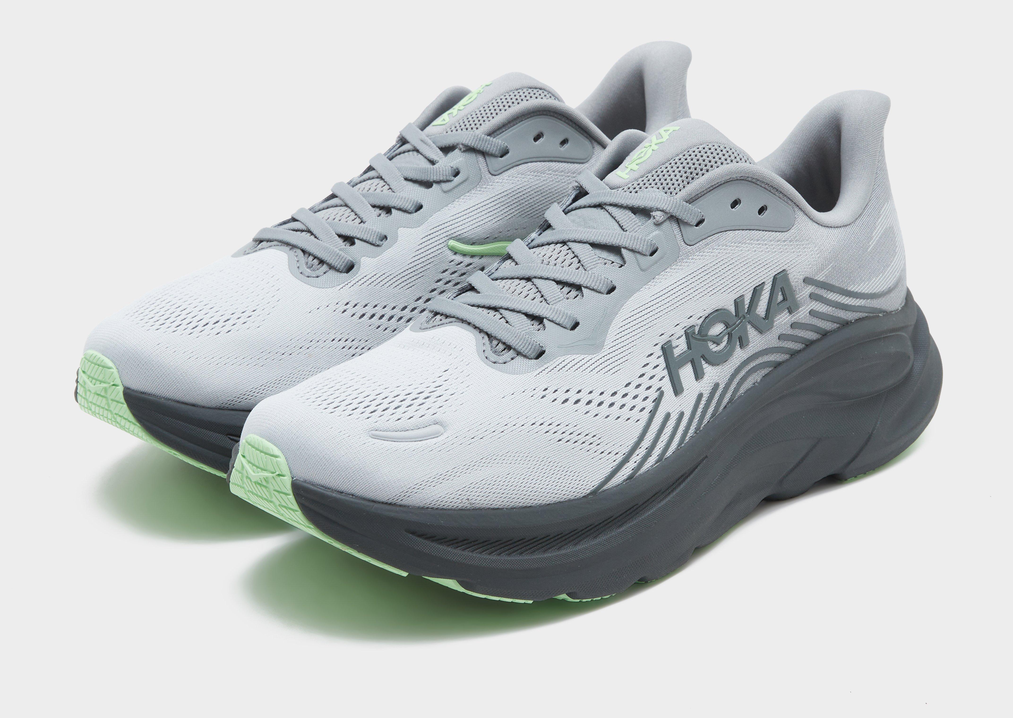HOKA Clifton 11