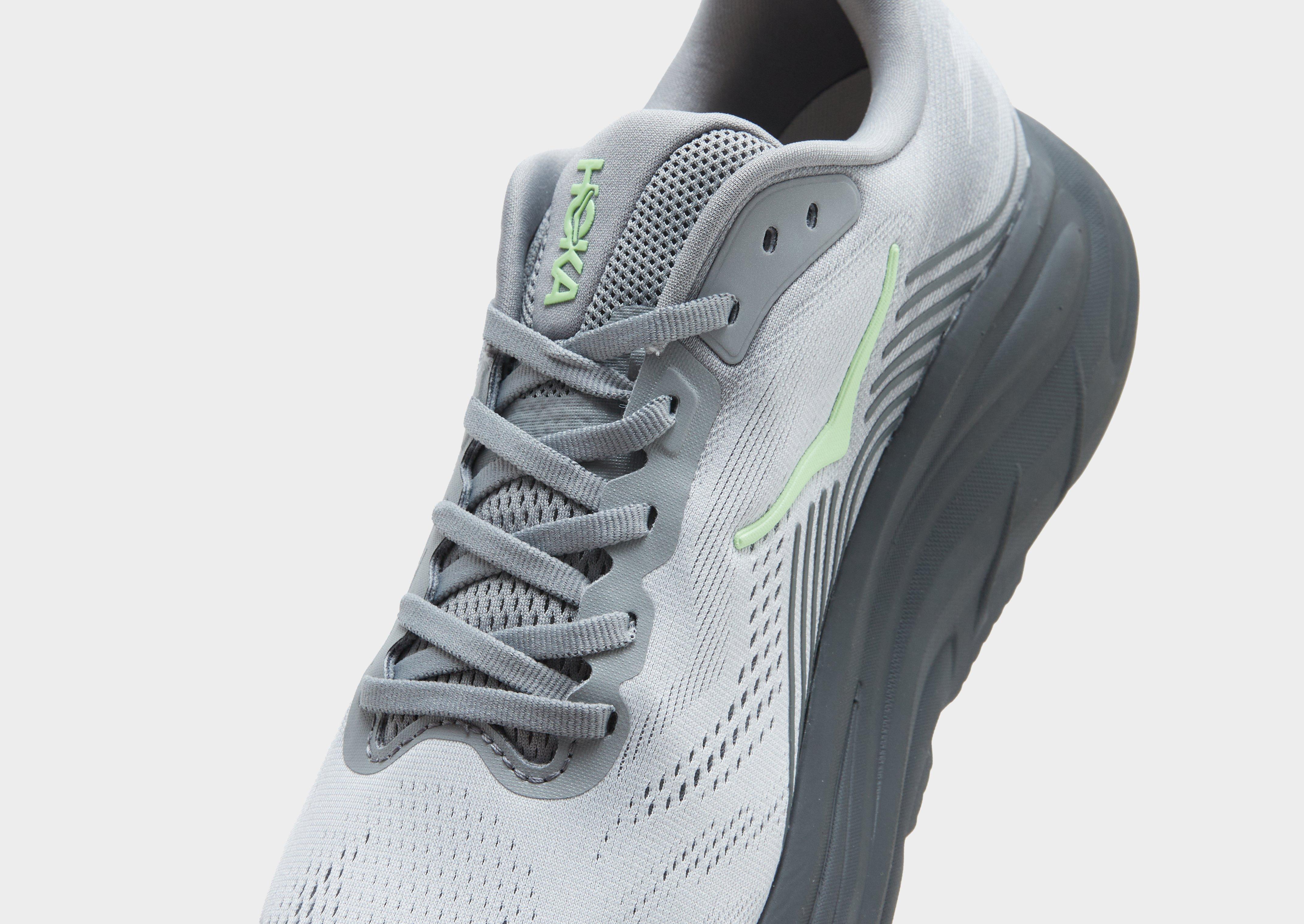 HOKA Clifton 11
