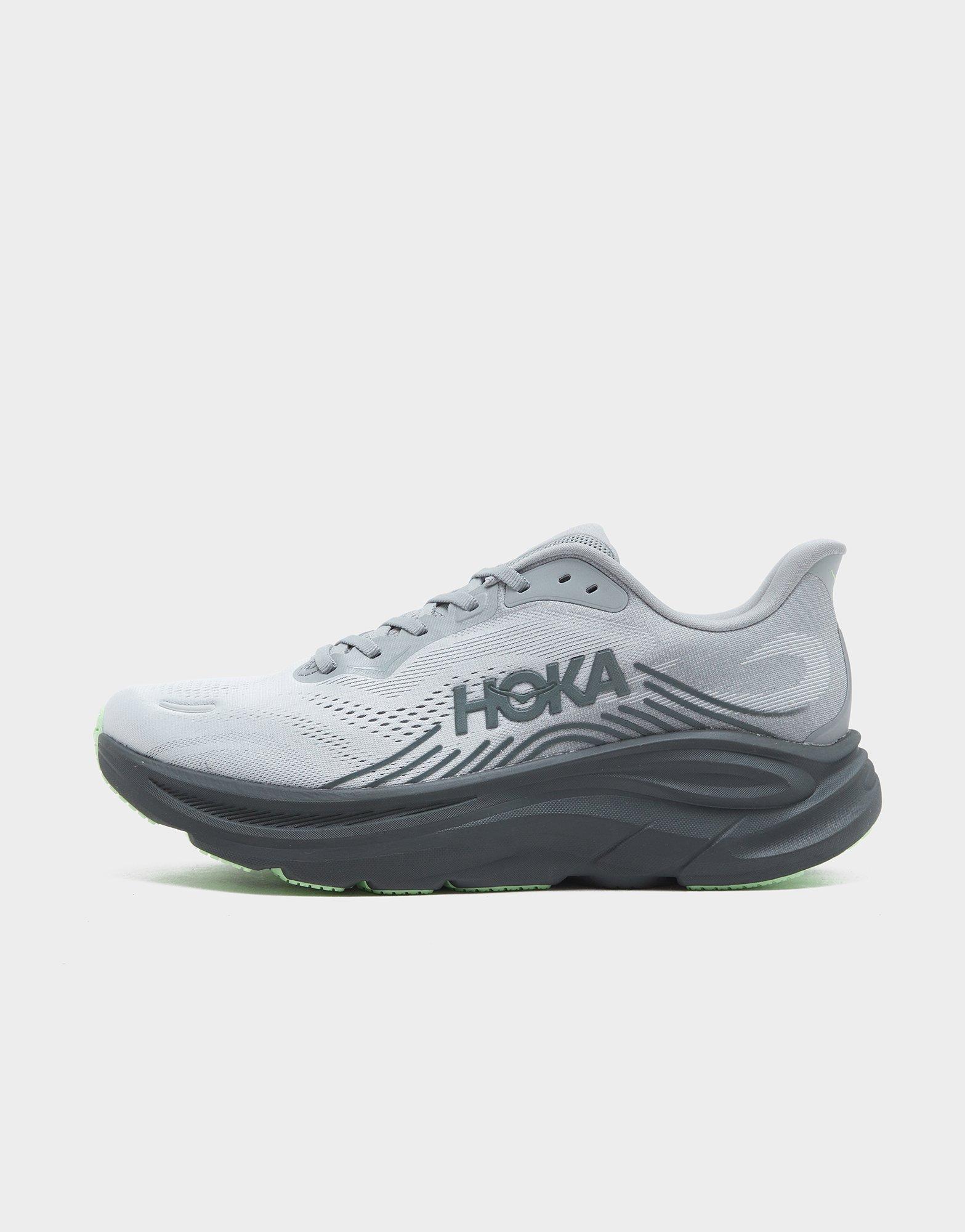 HOKA Clifton 11