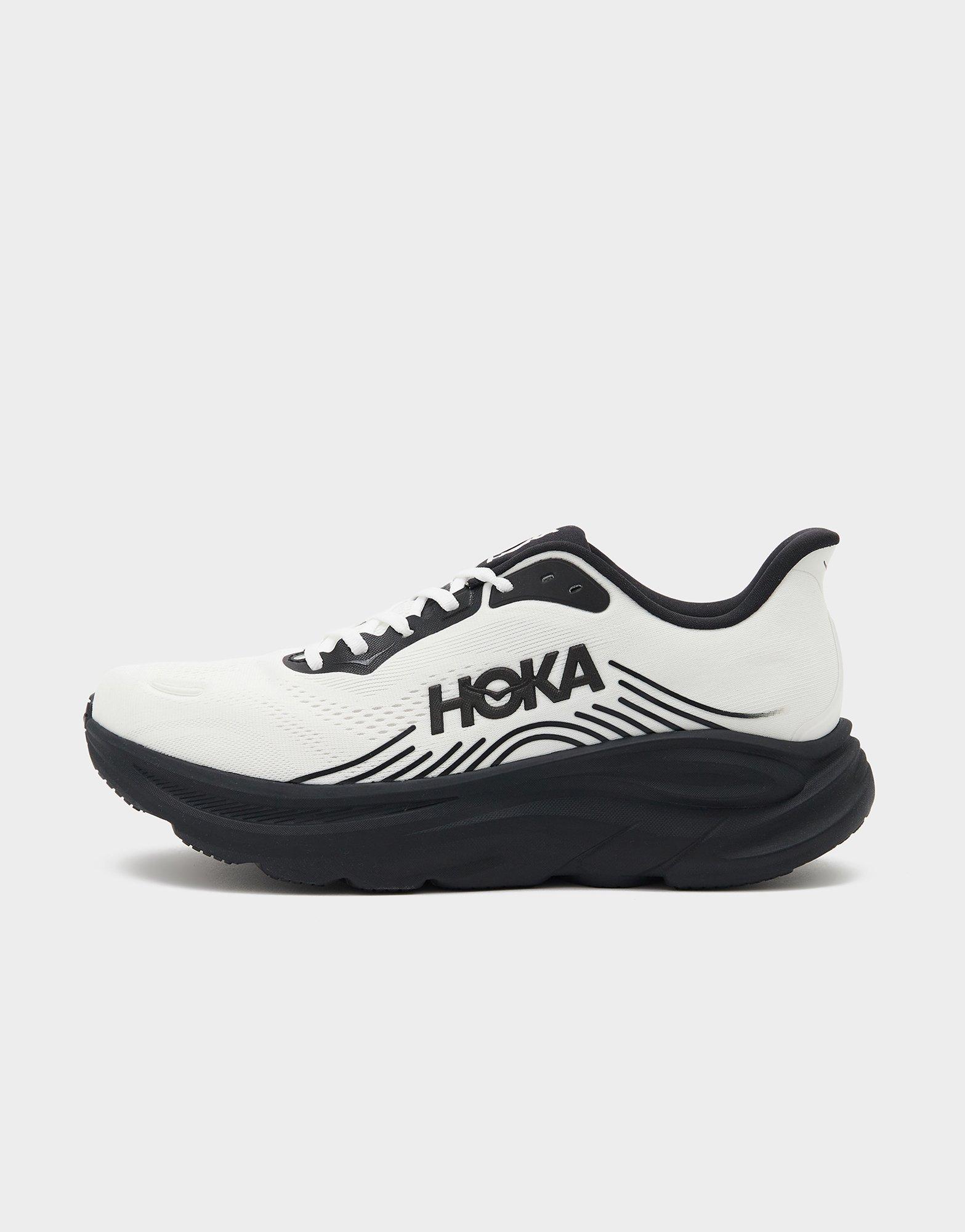 HOKA Clifton 11