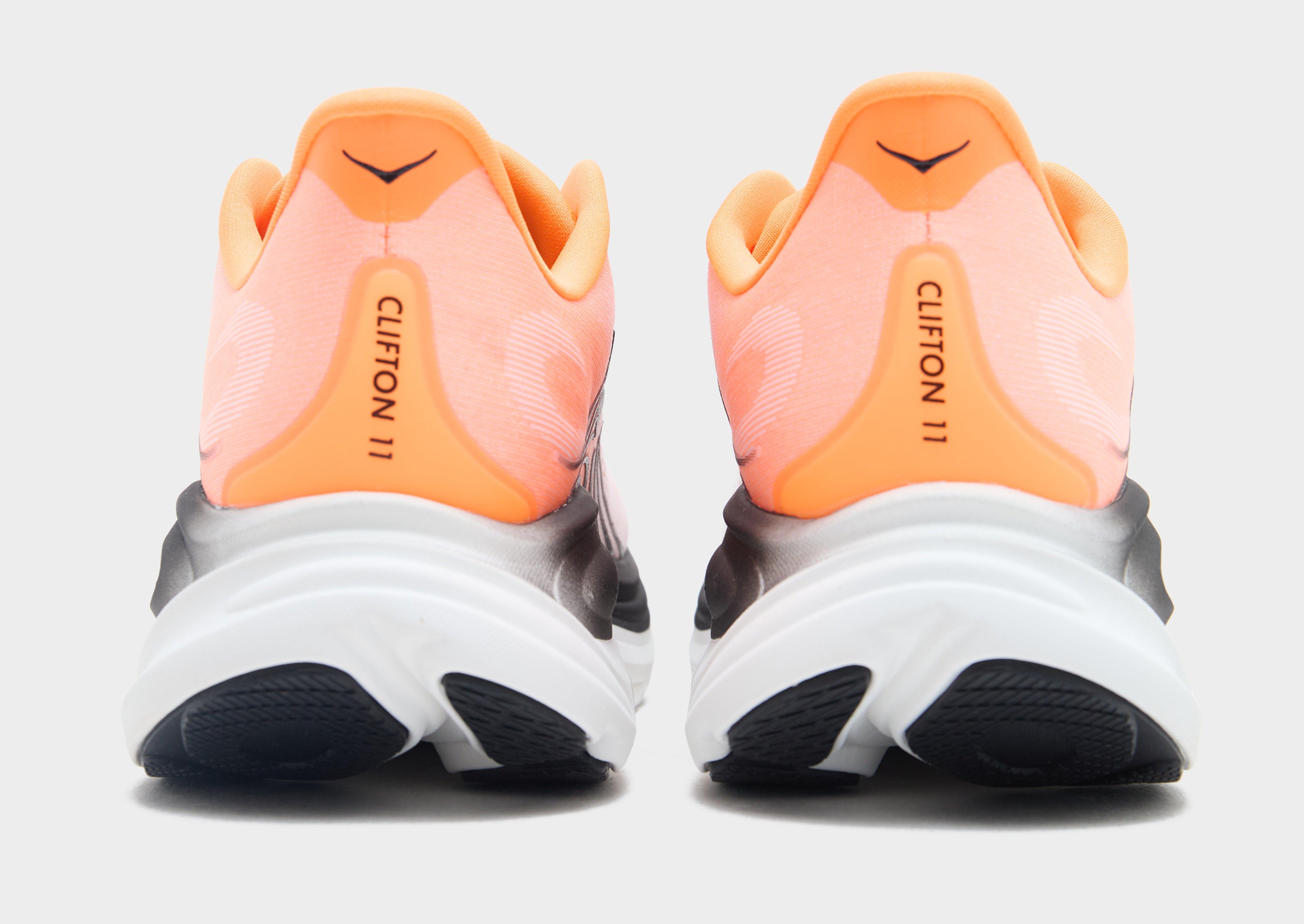 HOKA Clifton 11