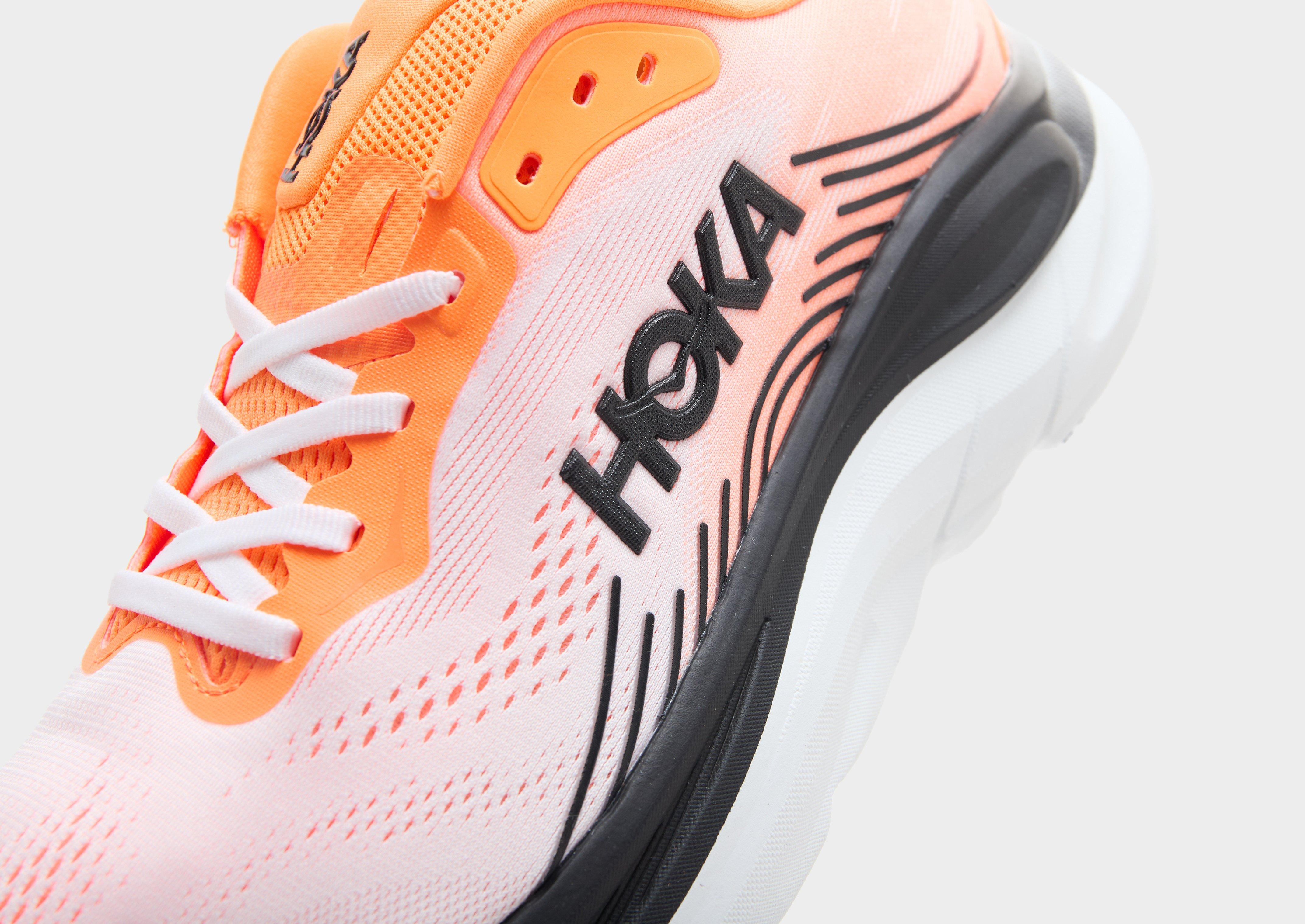 HOKA Clifton 11