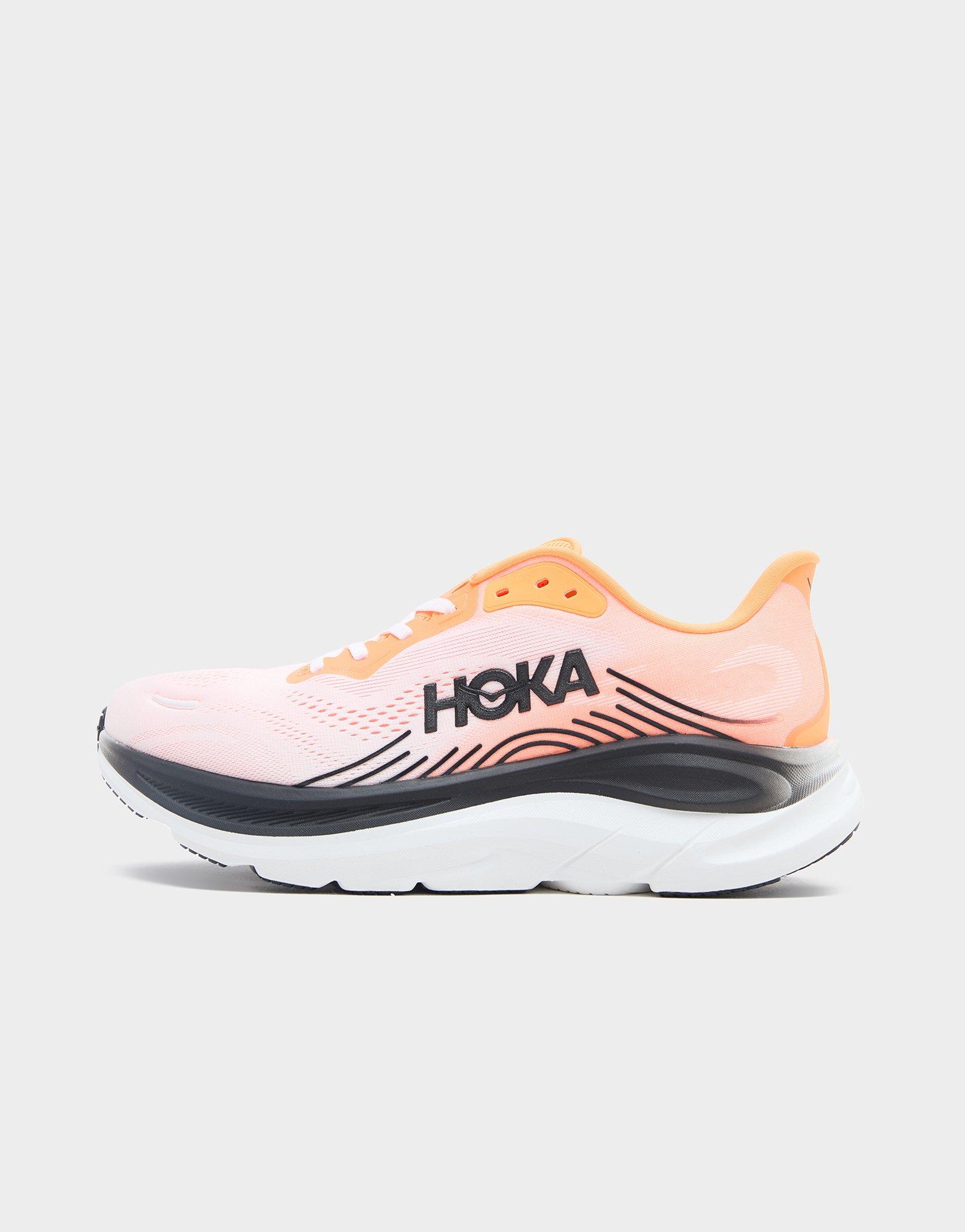 HOKA Clifton 11