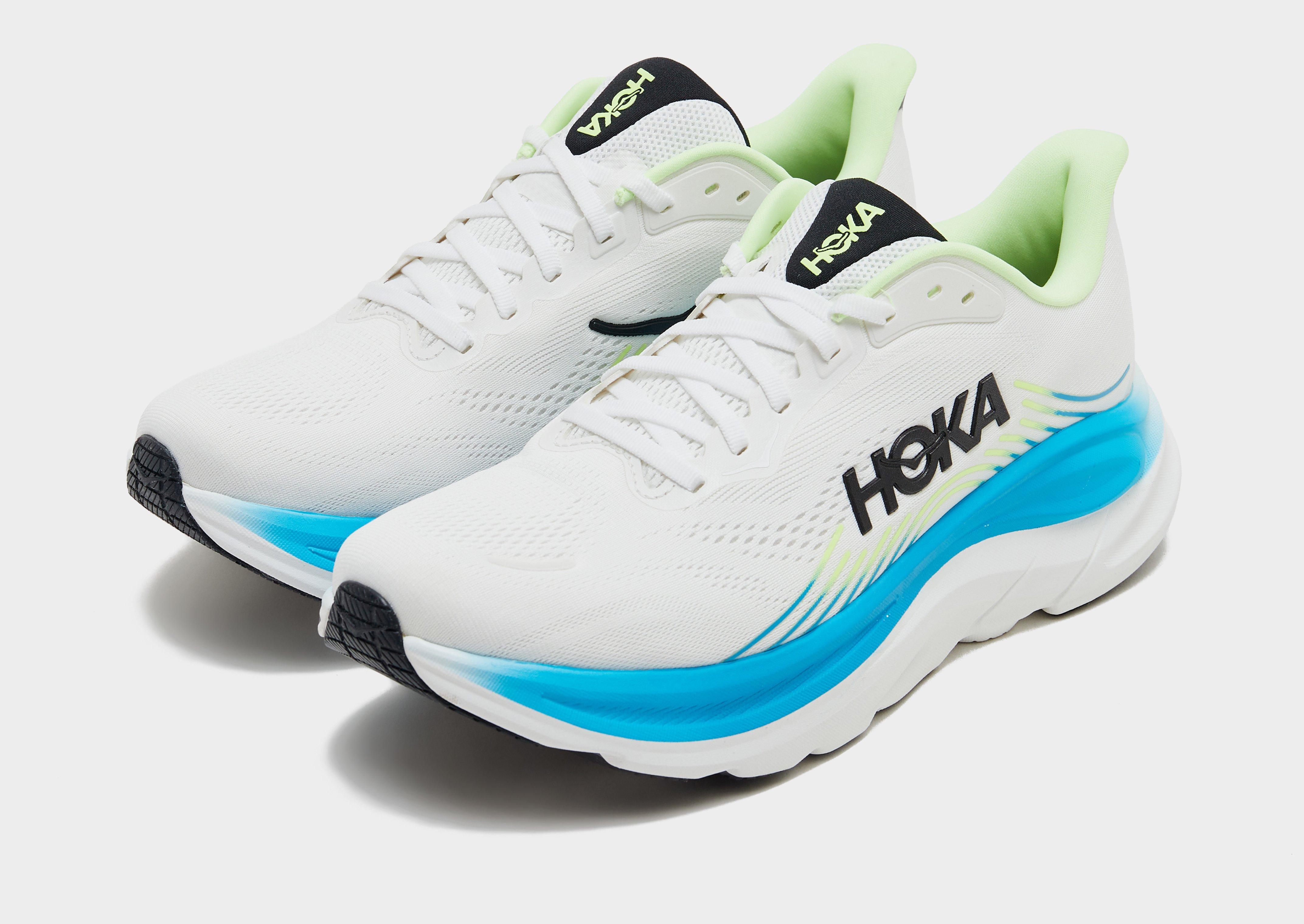 HOKA Clifton 11