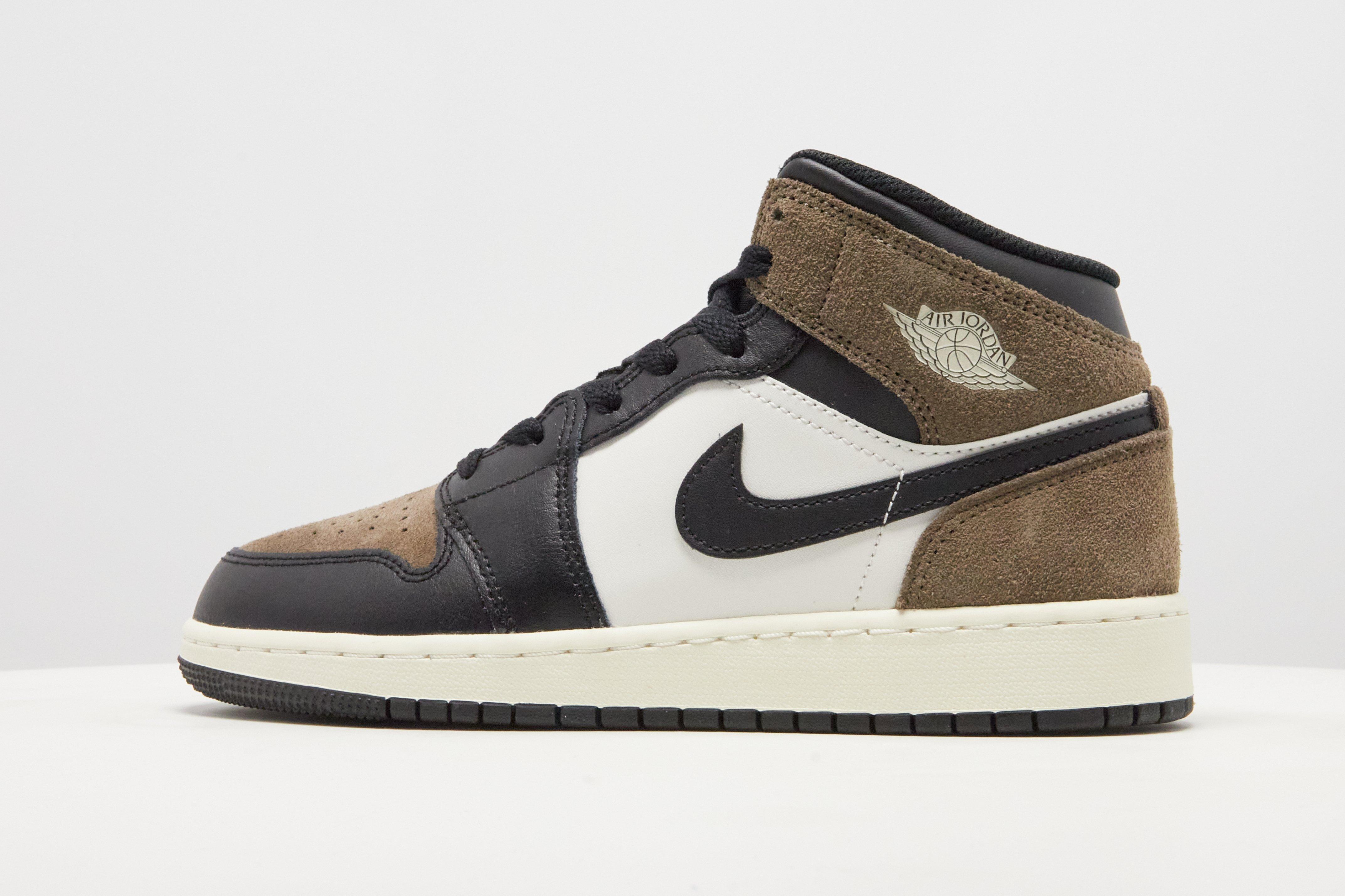 Jordan Air 1 Mid para júnior