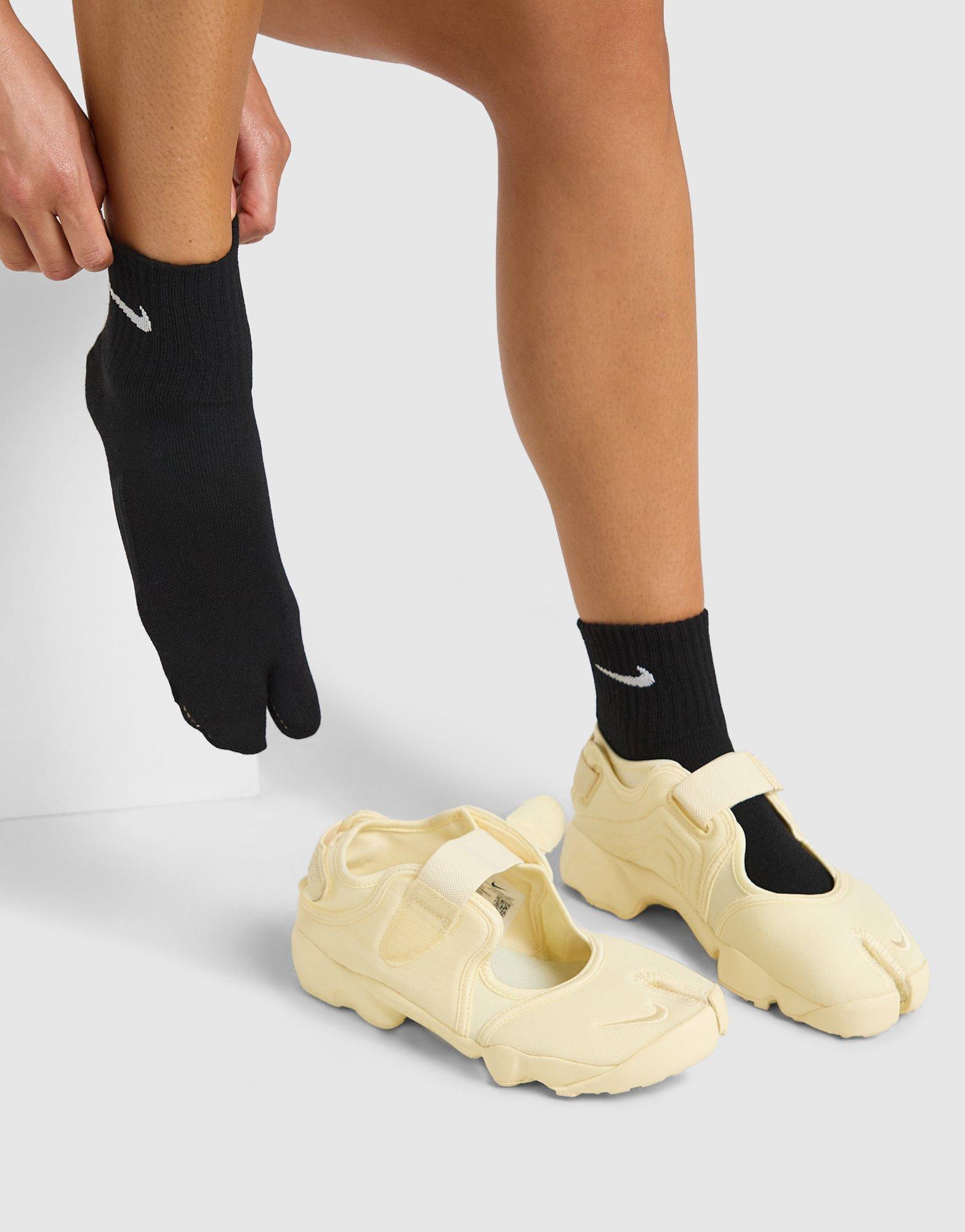 Nike Tabi Quarter Socks