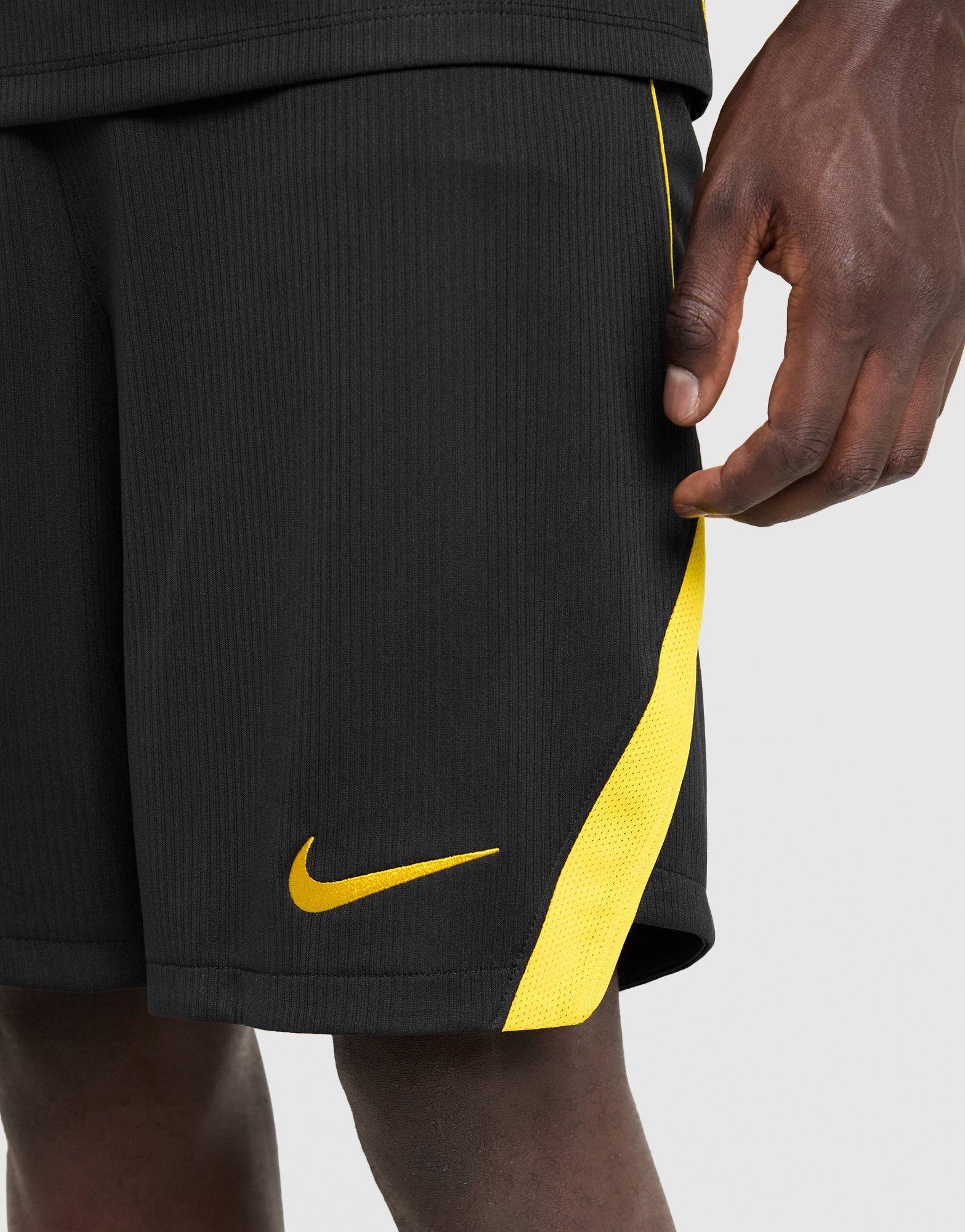 Nike Chelsea FC 2026/27 Away Shorts