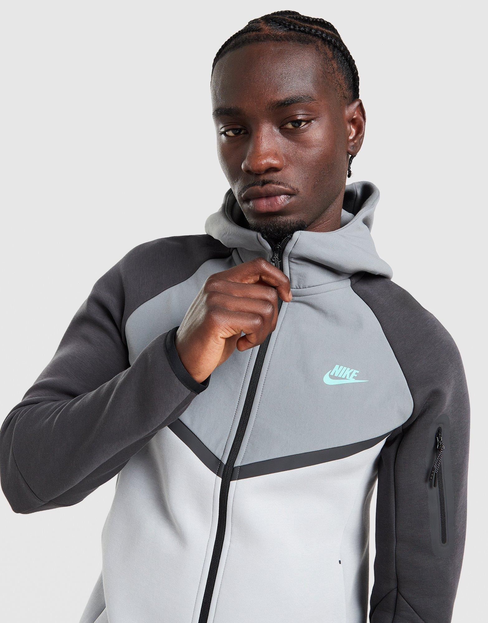 Nike Chaqueta con capucha Tech Mix