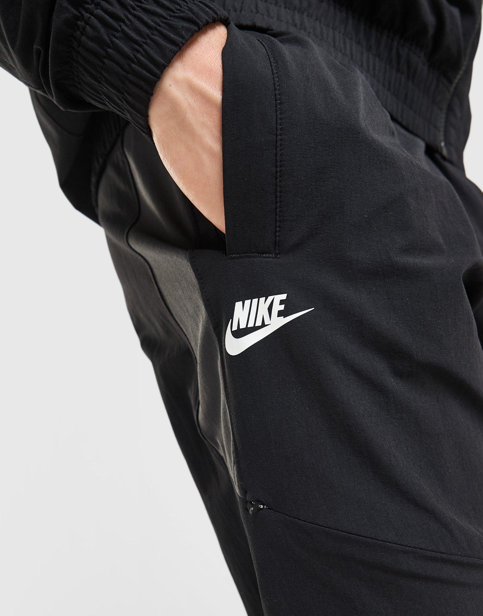 Nike Air Max Woven Cargo Pants