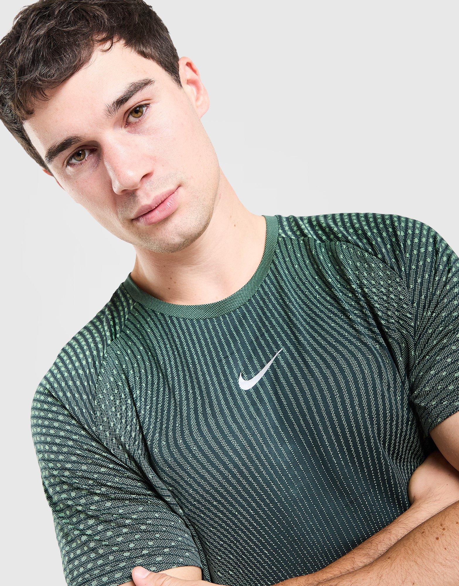 Nike Aero-FIT Stride T-Shirt