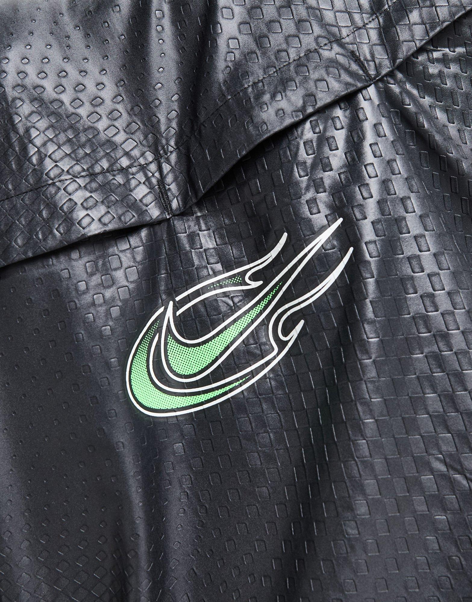 Nike Stride Swoosh Jacket