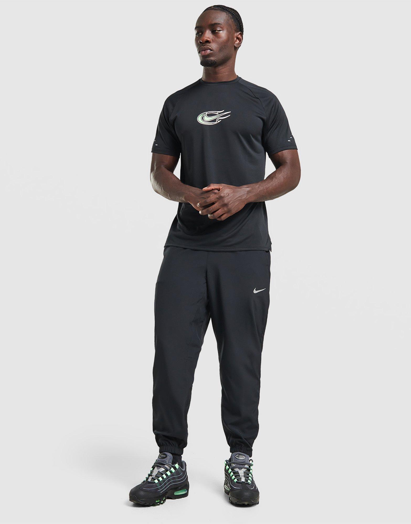 Nike Stride Energy T-Shirt