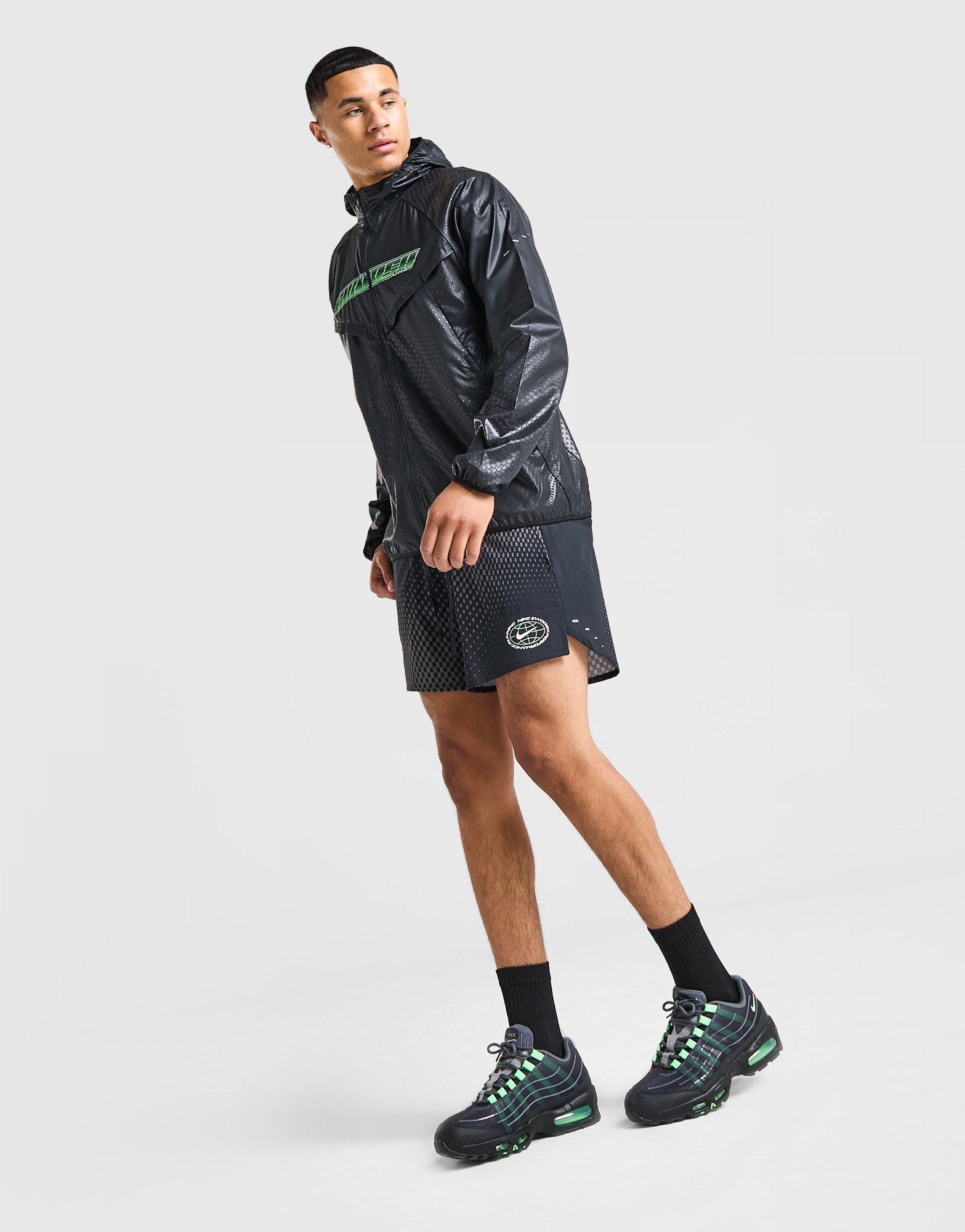 Nike Stride Energy Shorts