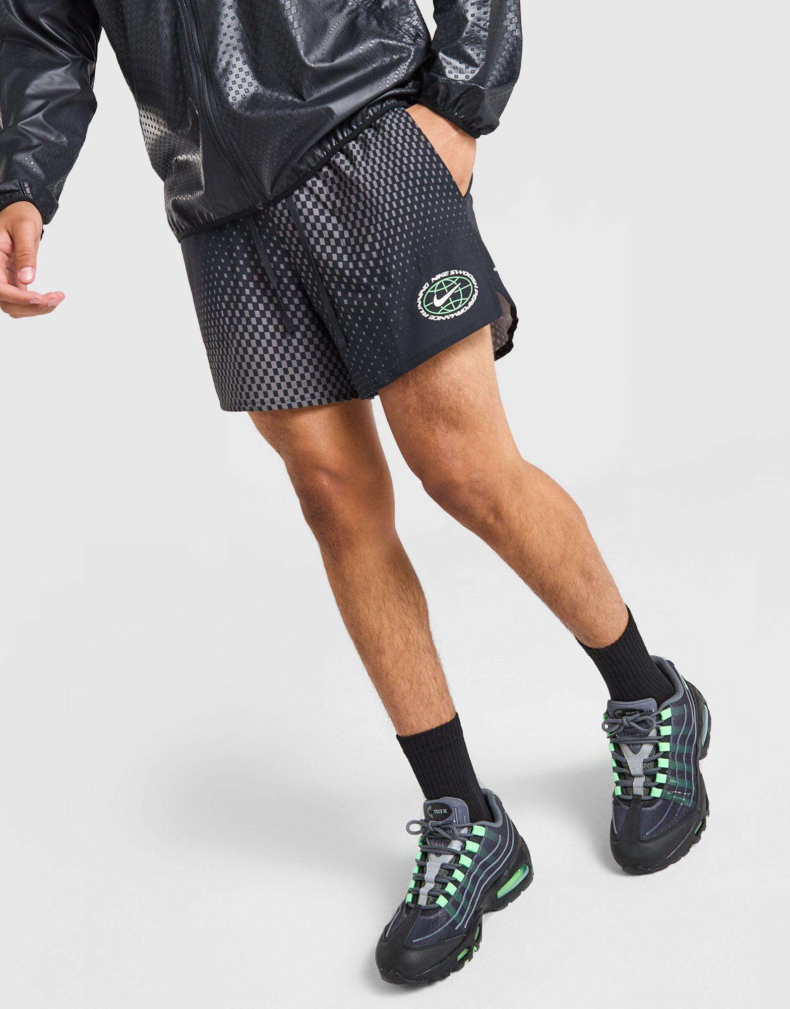 Nike Stride Energy Shorts