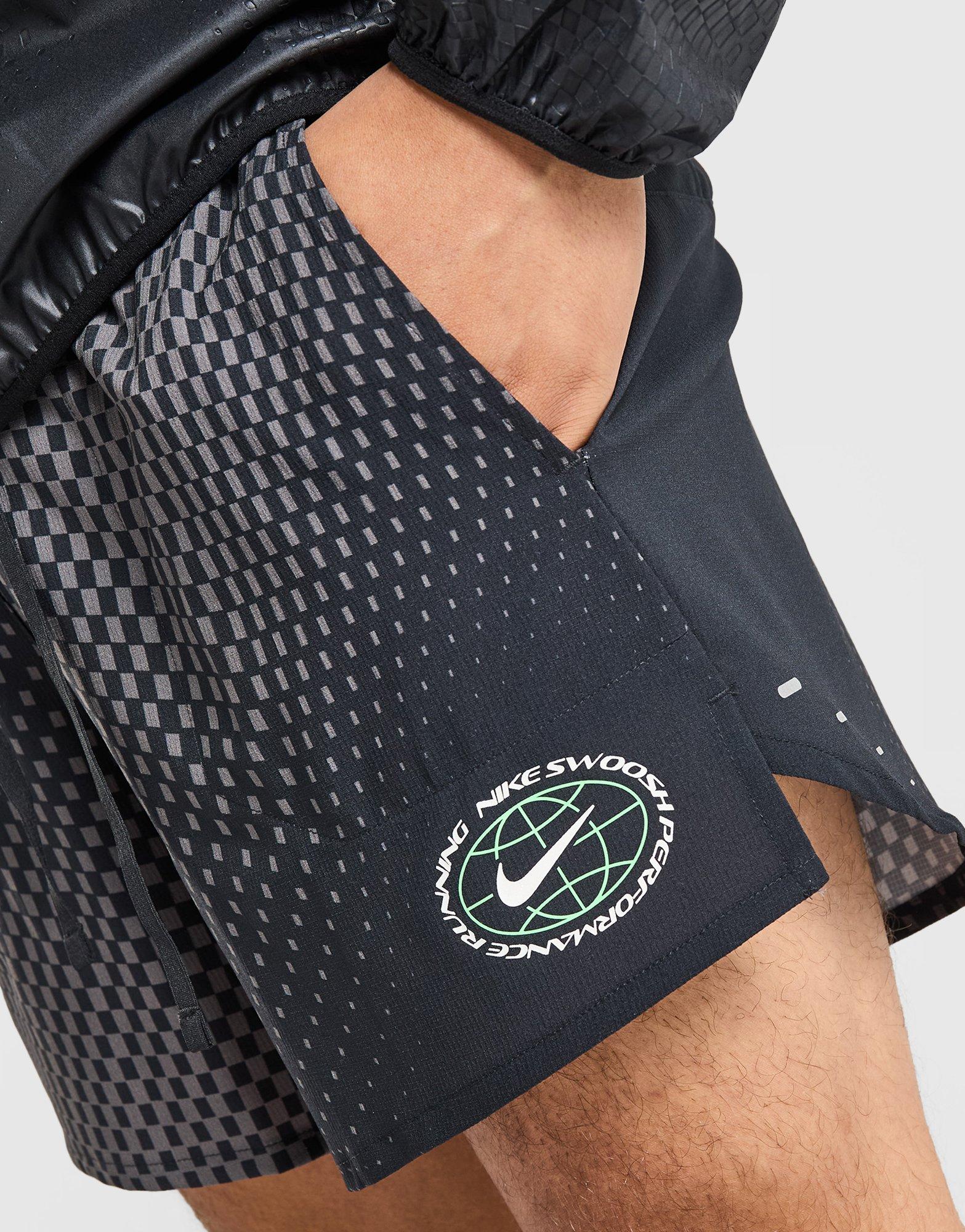 Nike Stride Energy Shorts