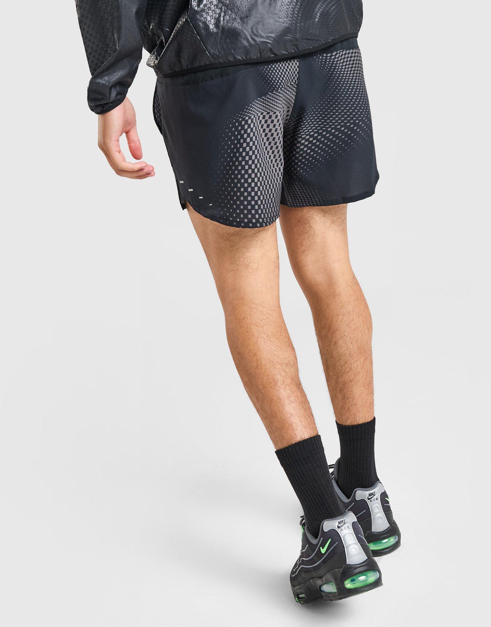 Nike Stride Energy Shorts