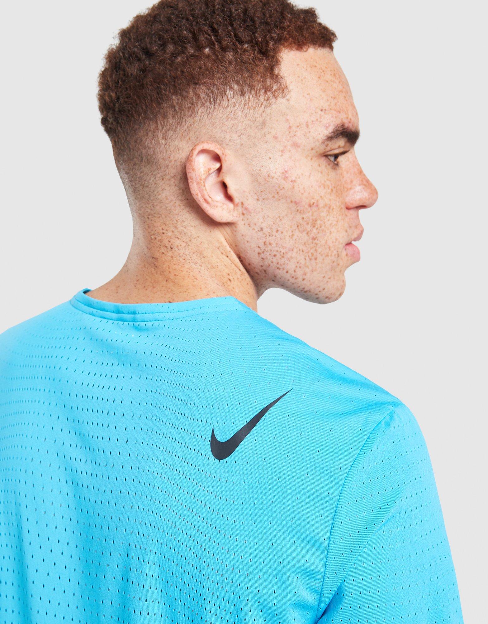 Nike T-shirt AeroSwift