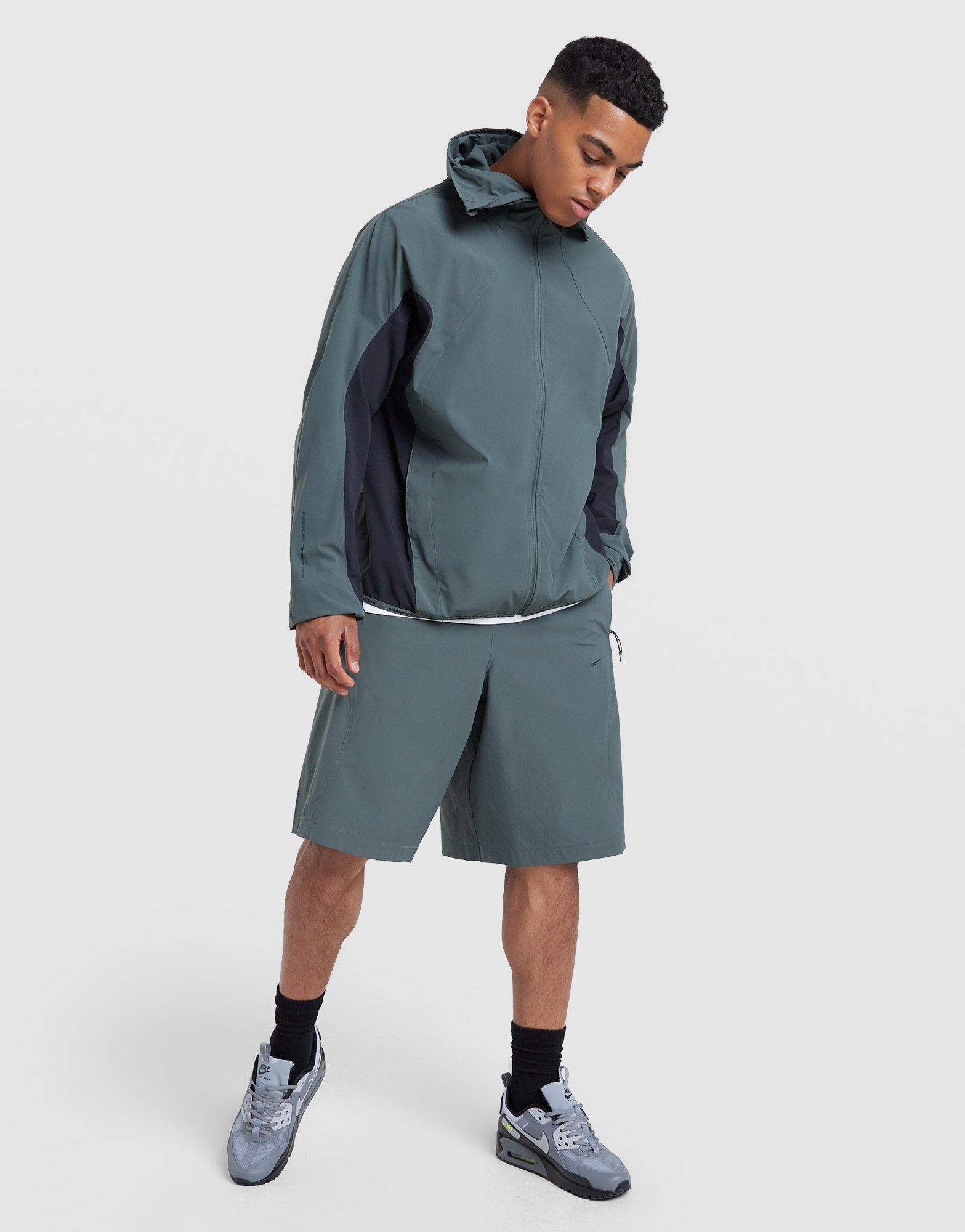 Nike Tech Helios Shorts