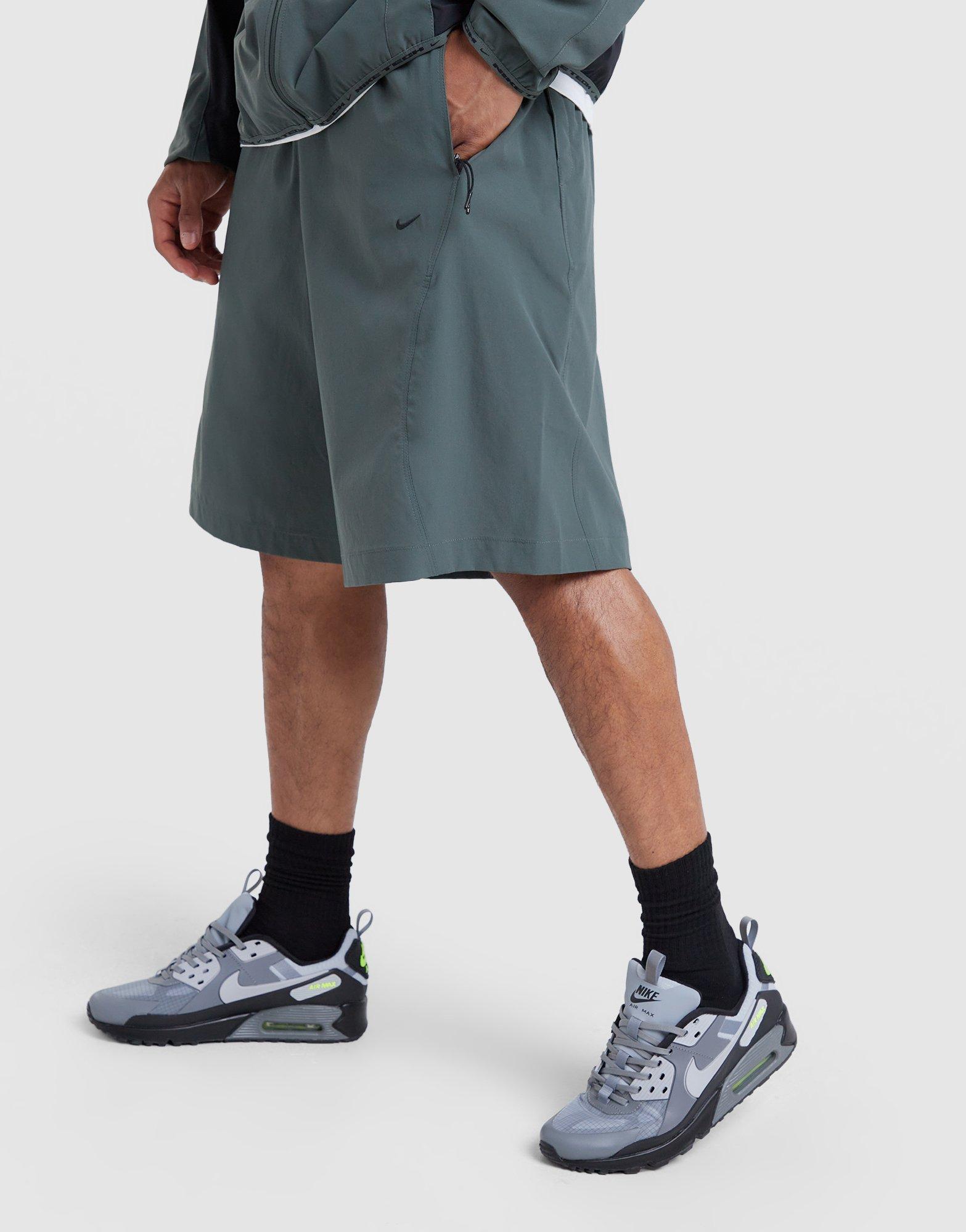 Nike Tech Helios Shorts