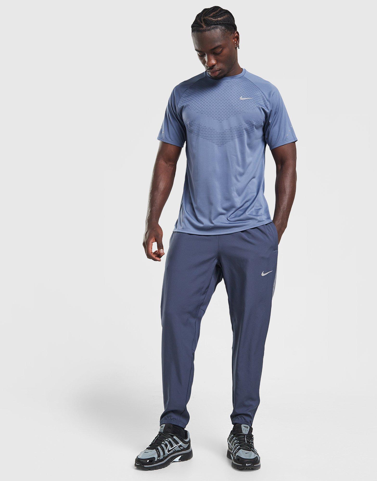 Nike Stride T-Shirt