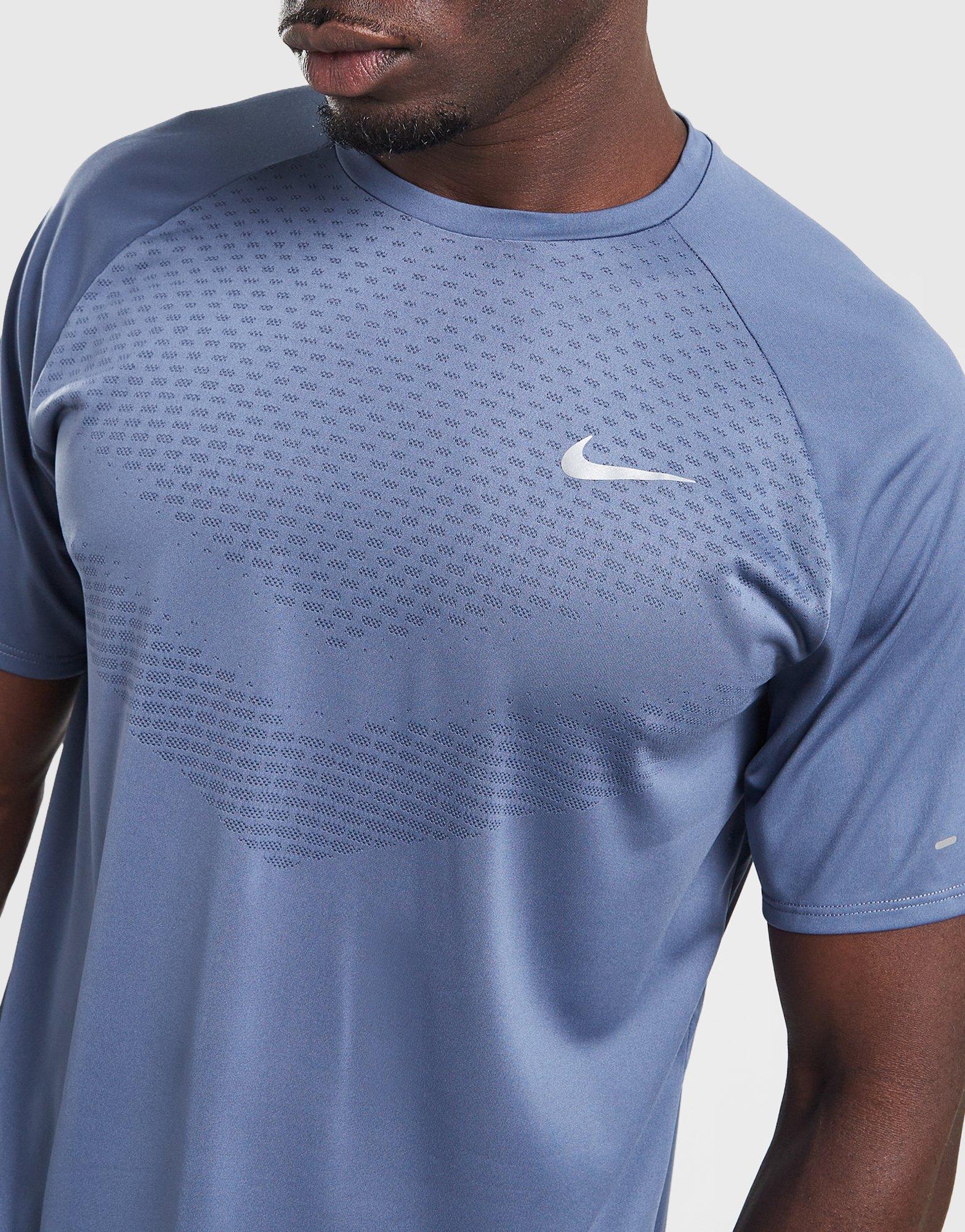 Nike Stride T-Shirt