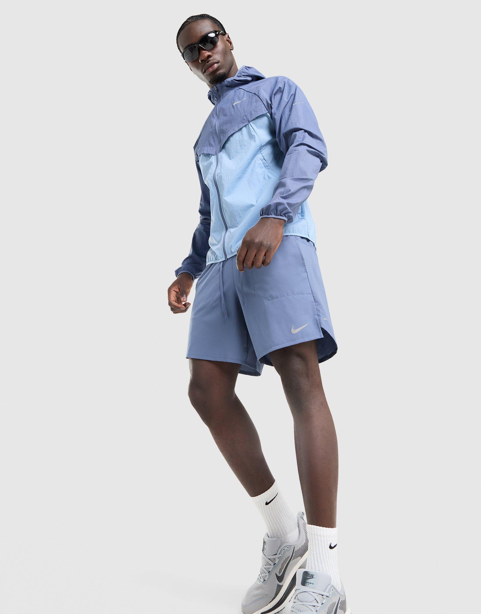 Nike Stride Shorts